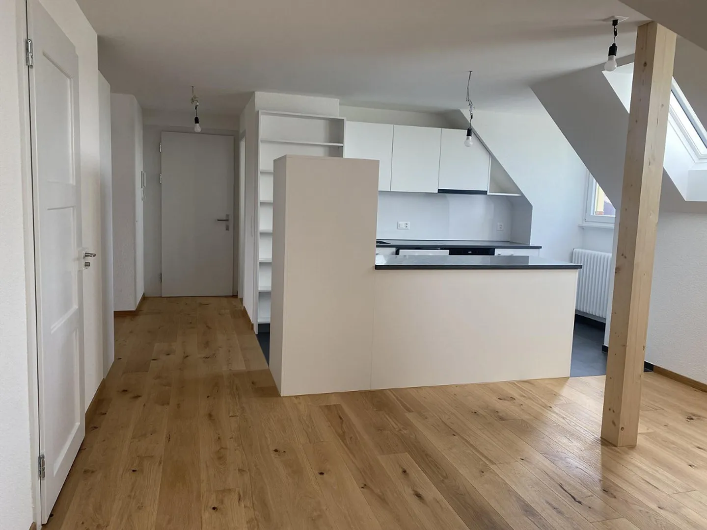 appartement sous les combles, récemment rénové - Photo 1 sur 4