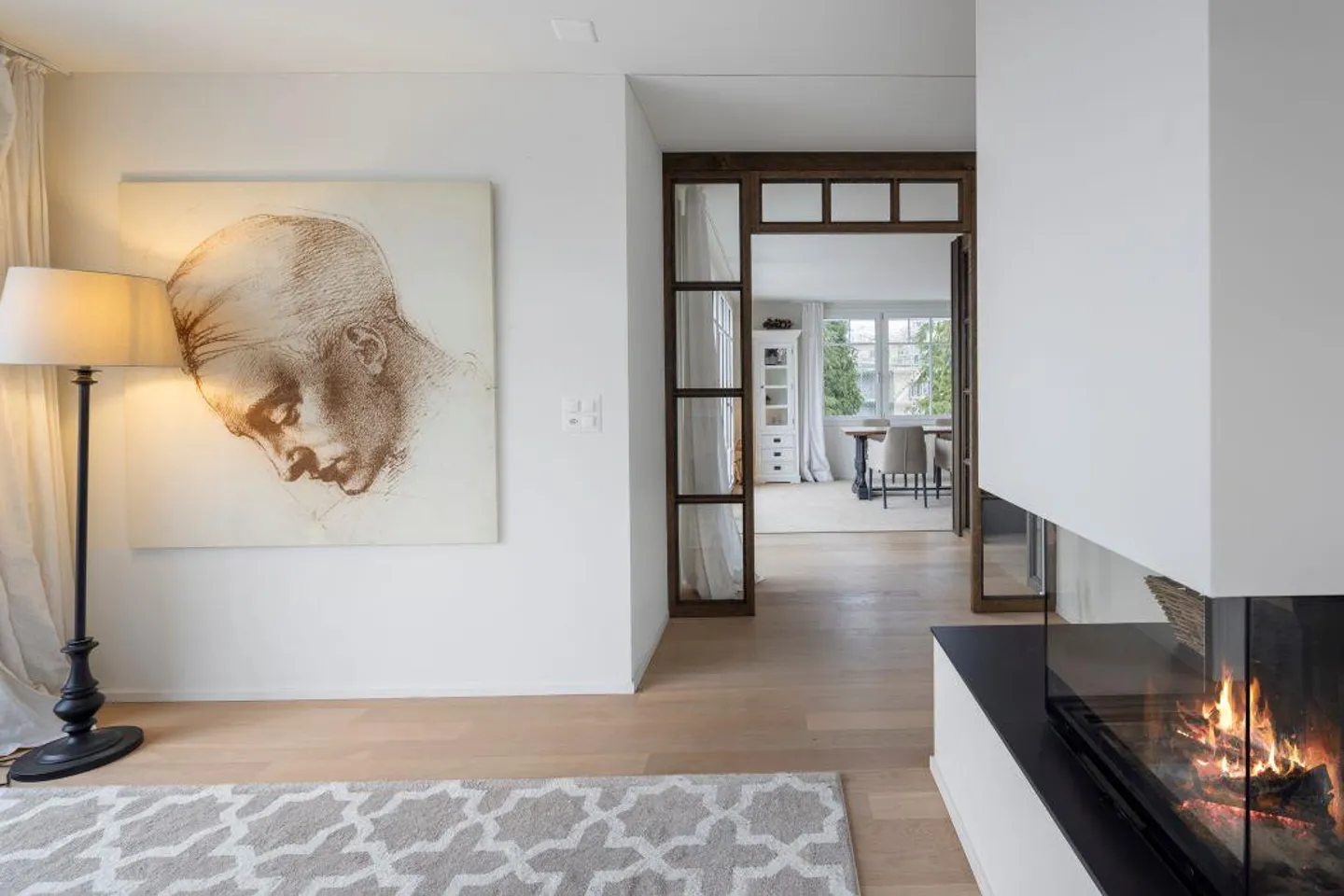 Grande appartement en penthouse avec terrasse sur le toit de 90 m2 dans le quartier Wesemlin - Photo 2 sur 20