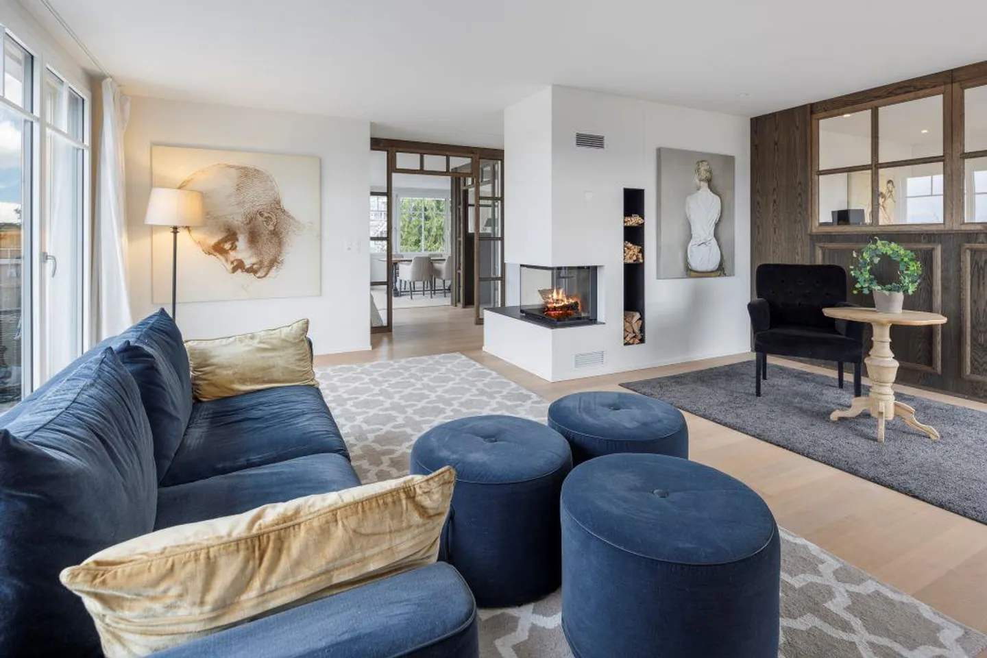 Grande appartement en penthouse avec terrasse sur le toit de 90 m2 dans le quartier Wesemlin - Photo 1 sur 20