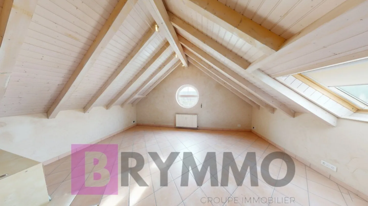 Casa bifamiliare a Gland con 5,5 stanze nel centro città – rara sul mercato - Foto 5 di 14