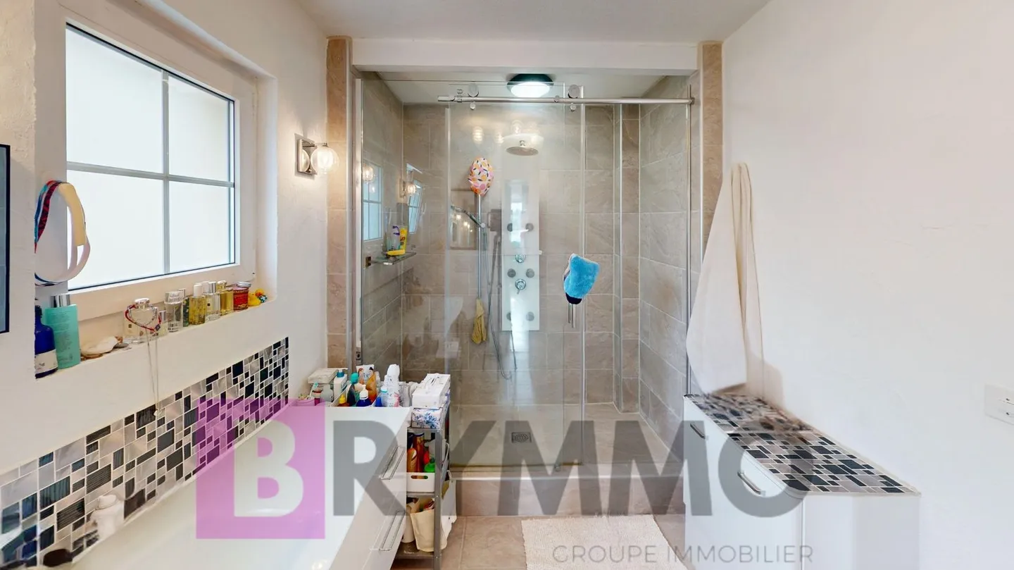 Casa bifamiliare a Gland con 5,5 stanze nel centro città – rara sul mercato - Foto 11 di 14