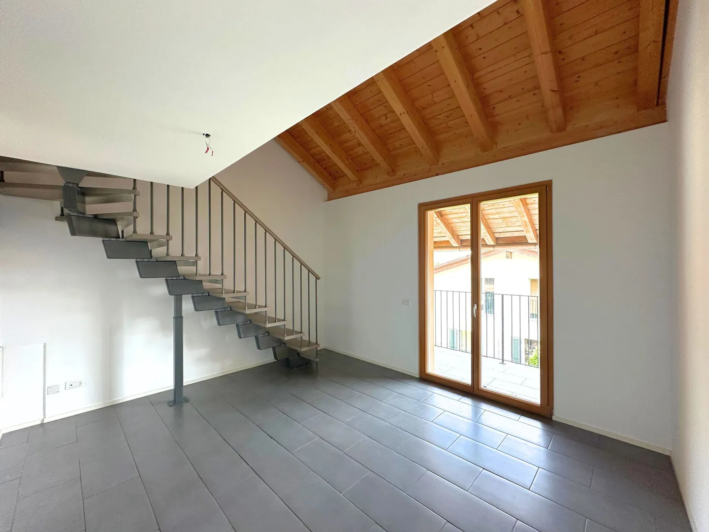 Charmante Dachgeschoßwohnung in Rancate - Foto 5 von 20