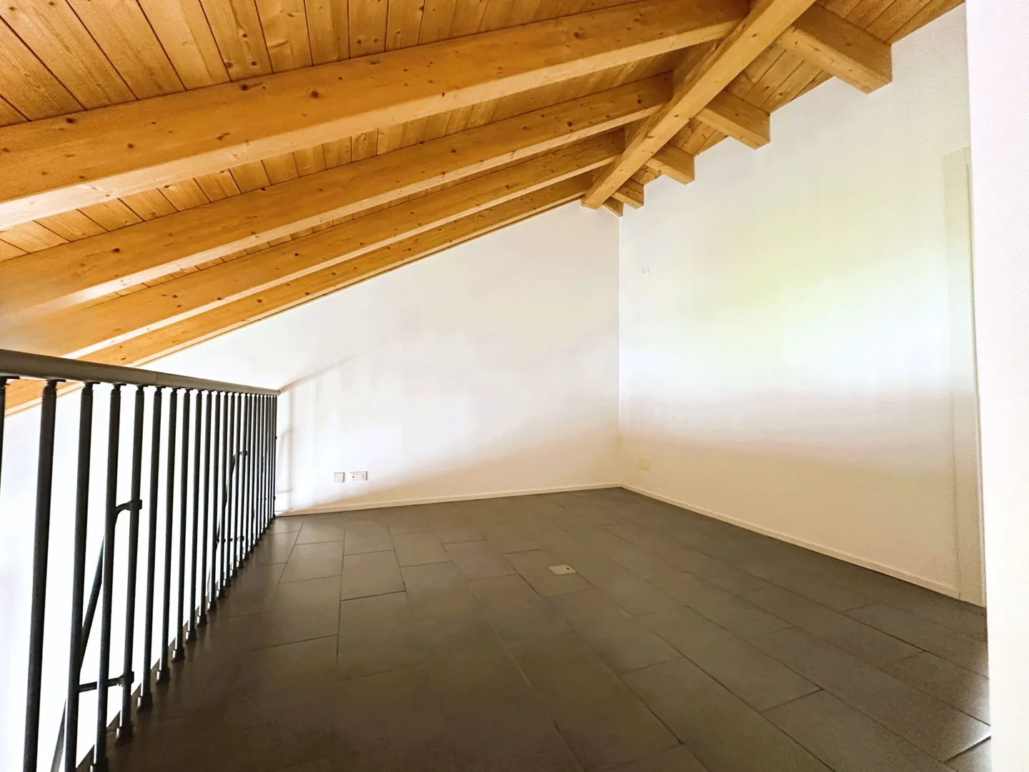 Charmante Dachgeschoßwohnung in Rancate - Foto 9 von 20