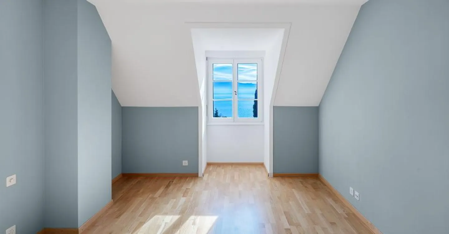Rare : Un bijou de maison de village rénovée face au lac - Photo 8 of 9