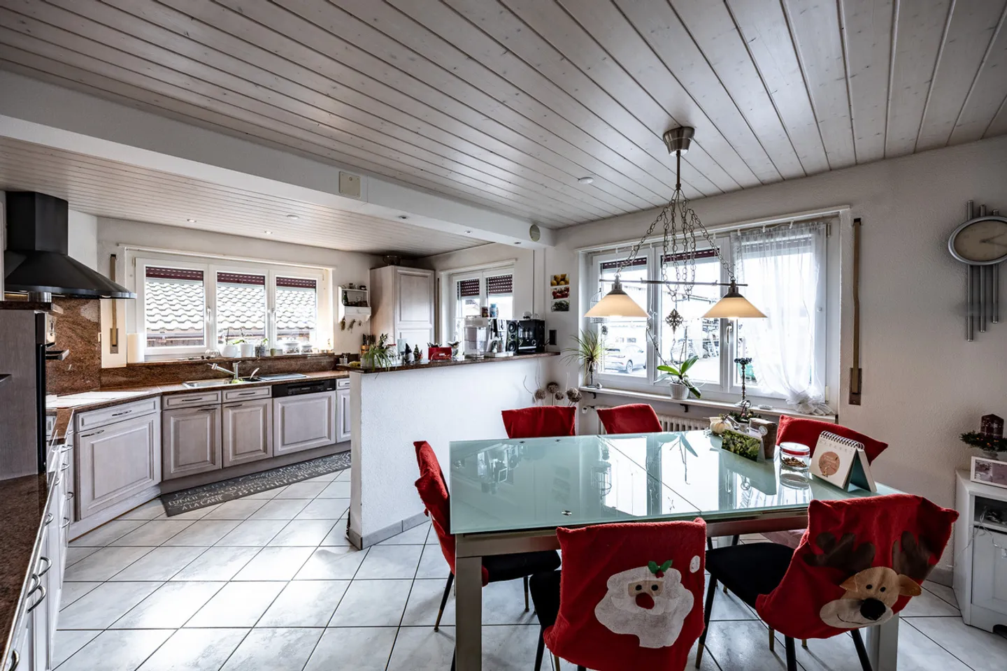 Living, Life, Enjoyment - Multi-Generational House for Comfort - Photo 3 of 9