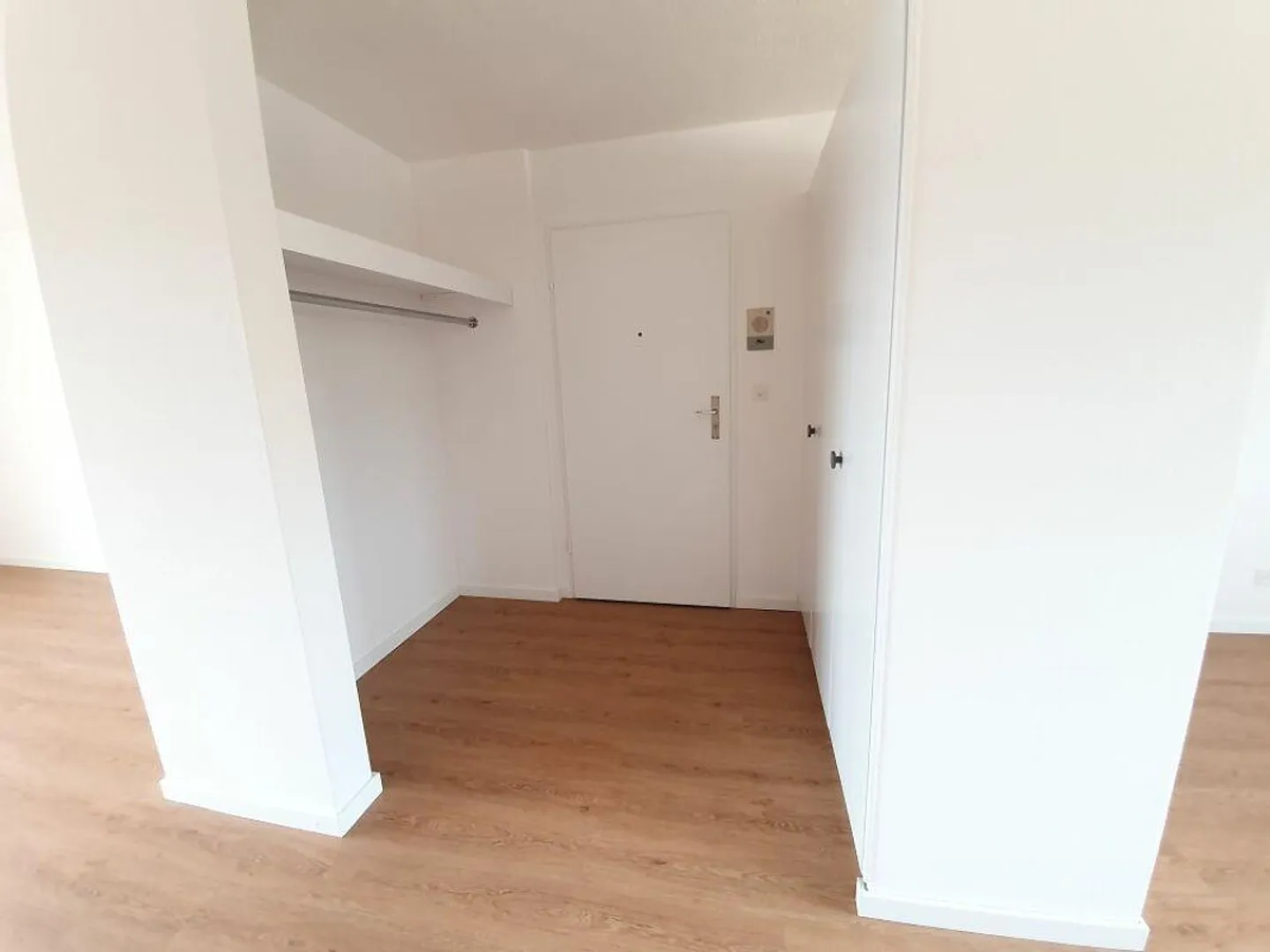 Modern and spacious apartment in the heart of Neuhausen - Photo 8 of 10