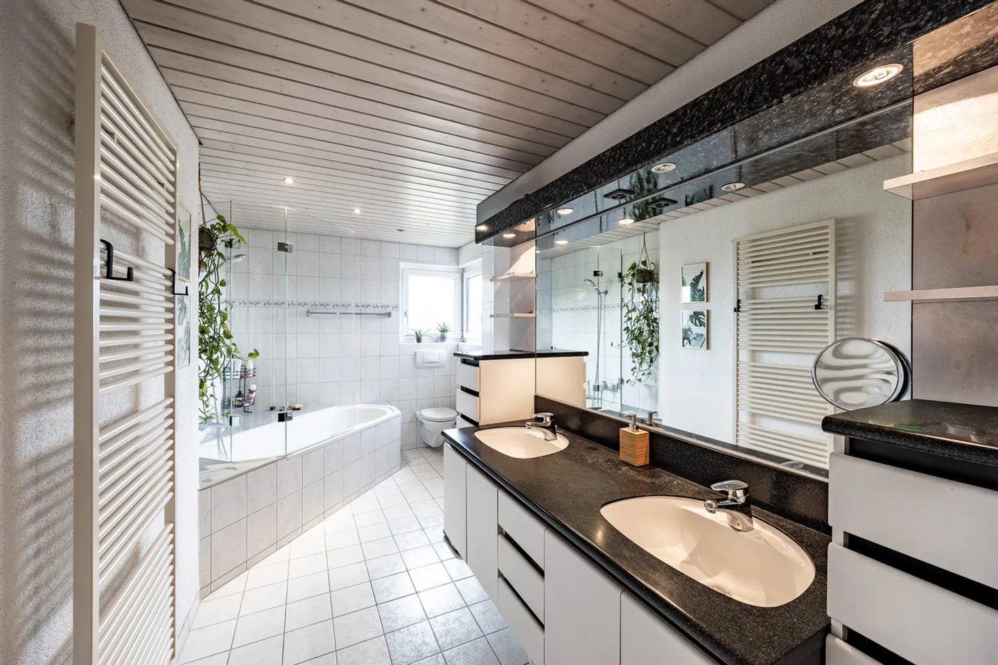 Living, Life, Enjoyment - Multi-Generational House for Comfort - Photo 6 of 9