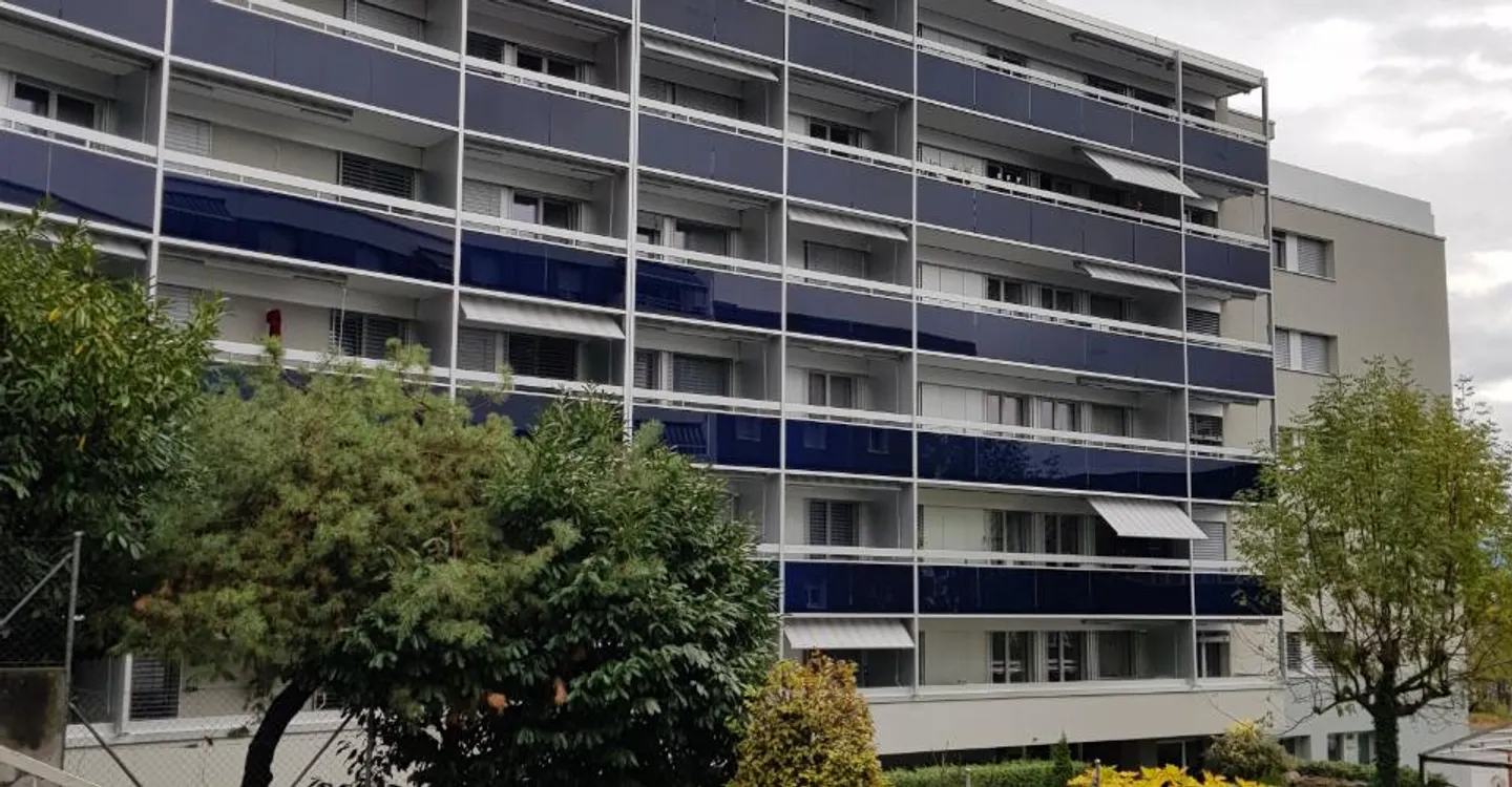 PER UNA COPPIA DI PORTIERI Losanna, Avenue de Morges 74 e bel 3,5 p. - Foto 1 di 1