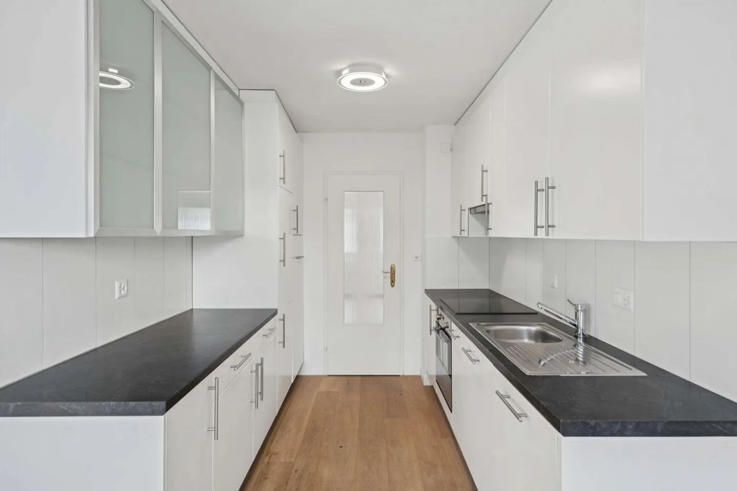 Light-flooded 4.5-room apartment in the popular Breite district - Photo 2 of 12