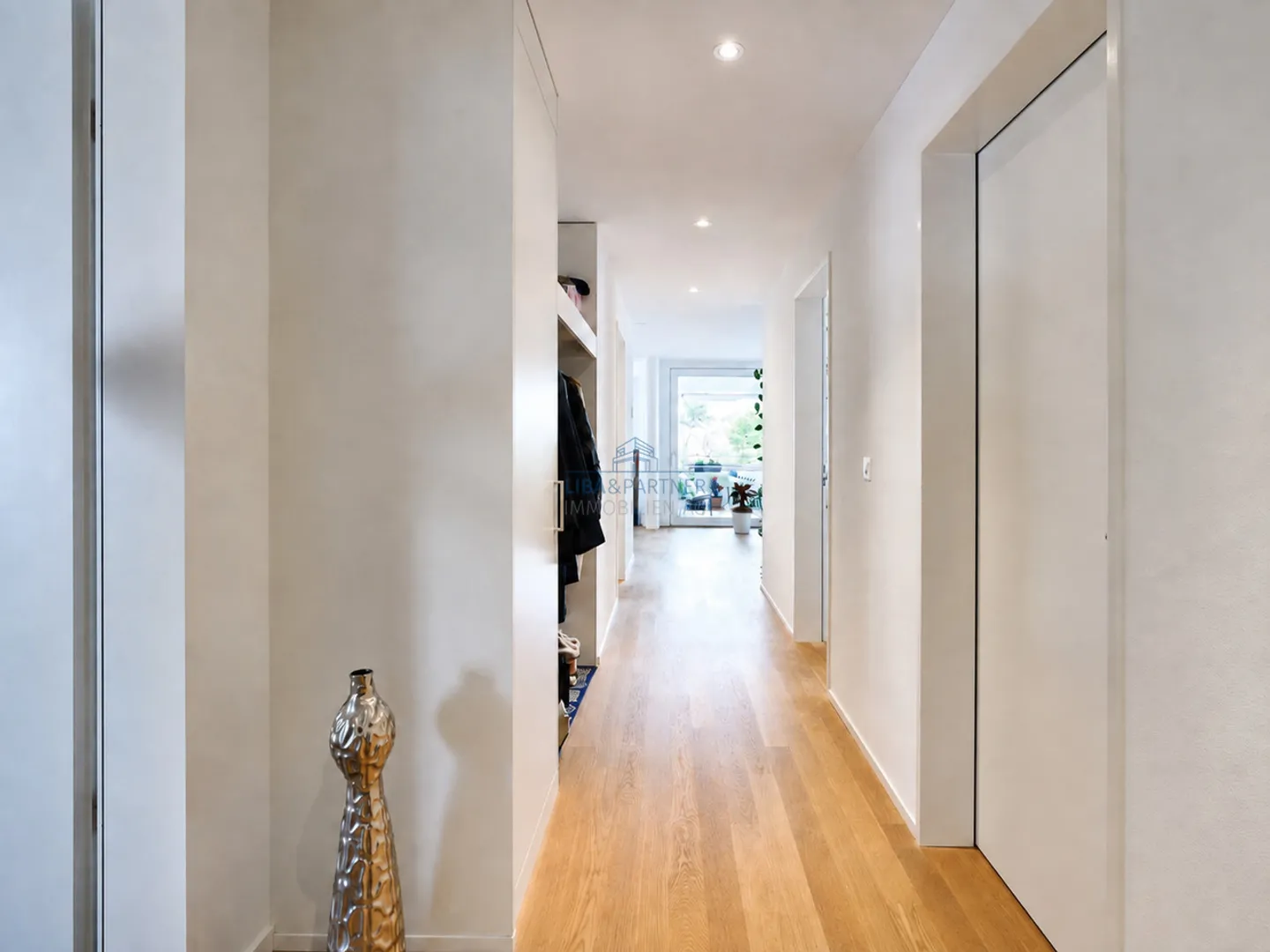 Living with Garden and Loggia - Attractive 4½-Room Apartment in Augst - Photo 8 of 11