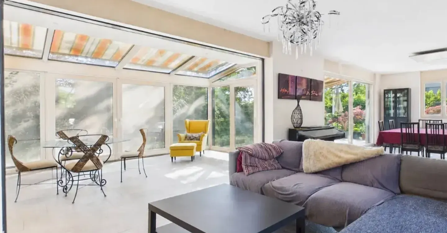 EXCLUSIVITE : Villa familiale de standing à Corsier - Photo 2 sur 10