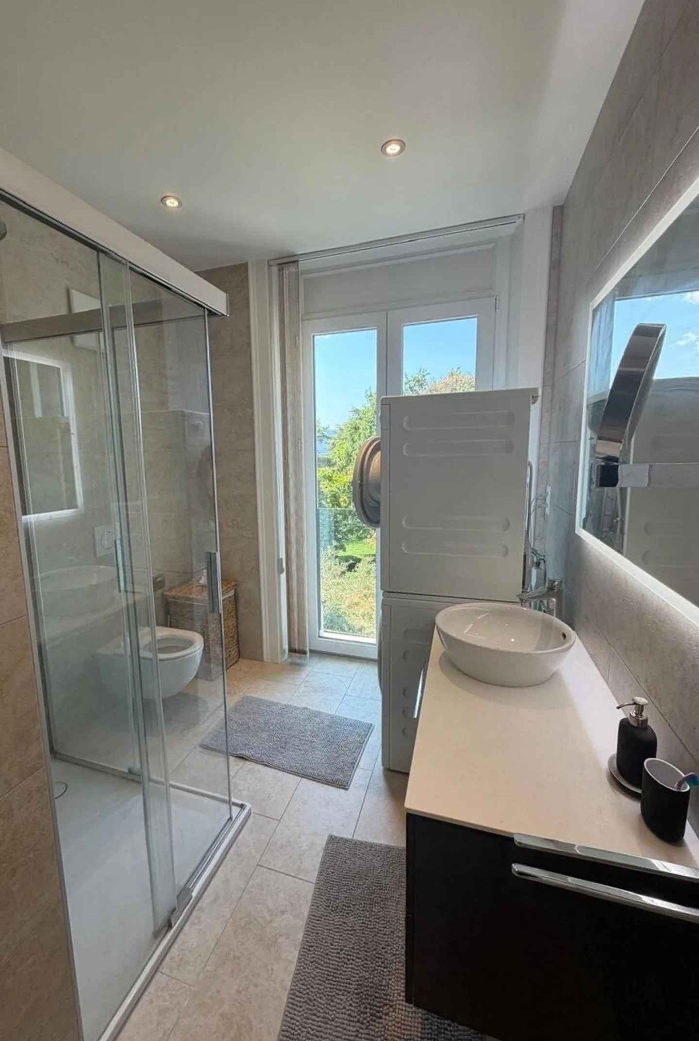 3.5-room apartment with stunning views of Lake Geneva - Photo 4 of 8