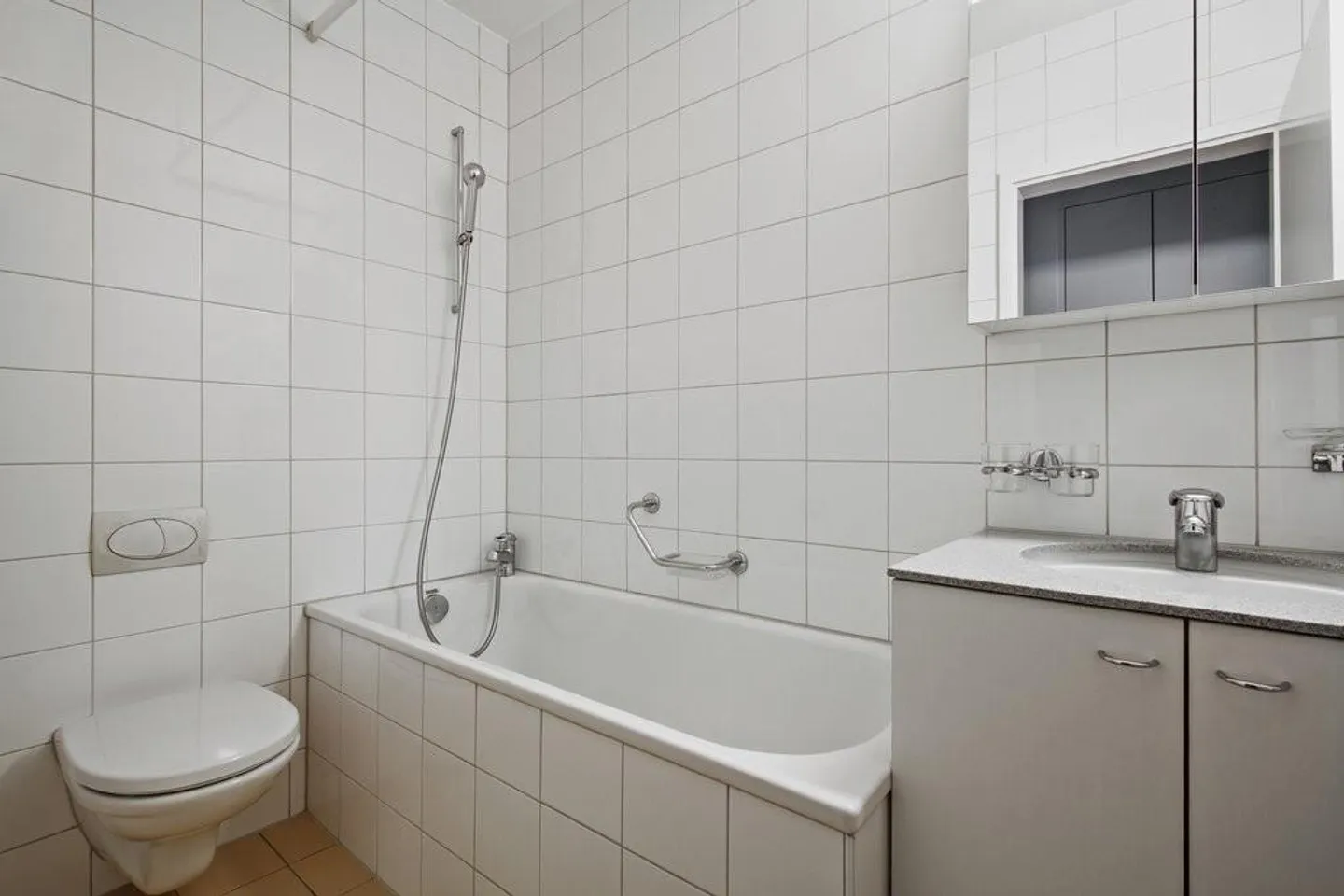 Modernes Apartment bei Thun - Foto 3 von 8