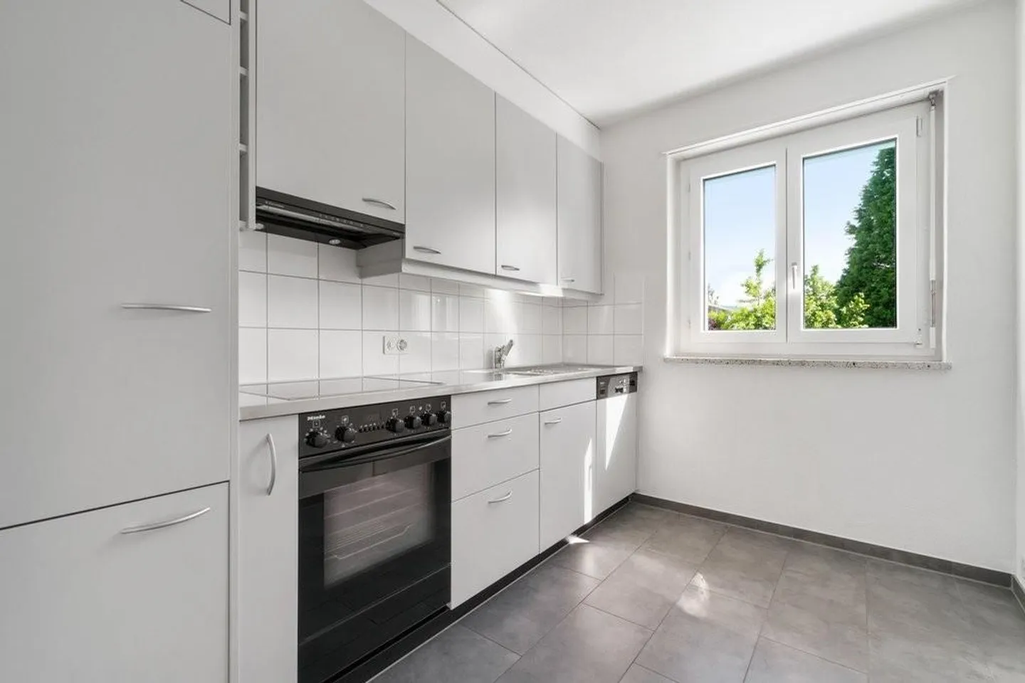 Modernes Apartment bei Thun - Foto 2 von 8