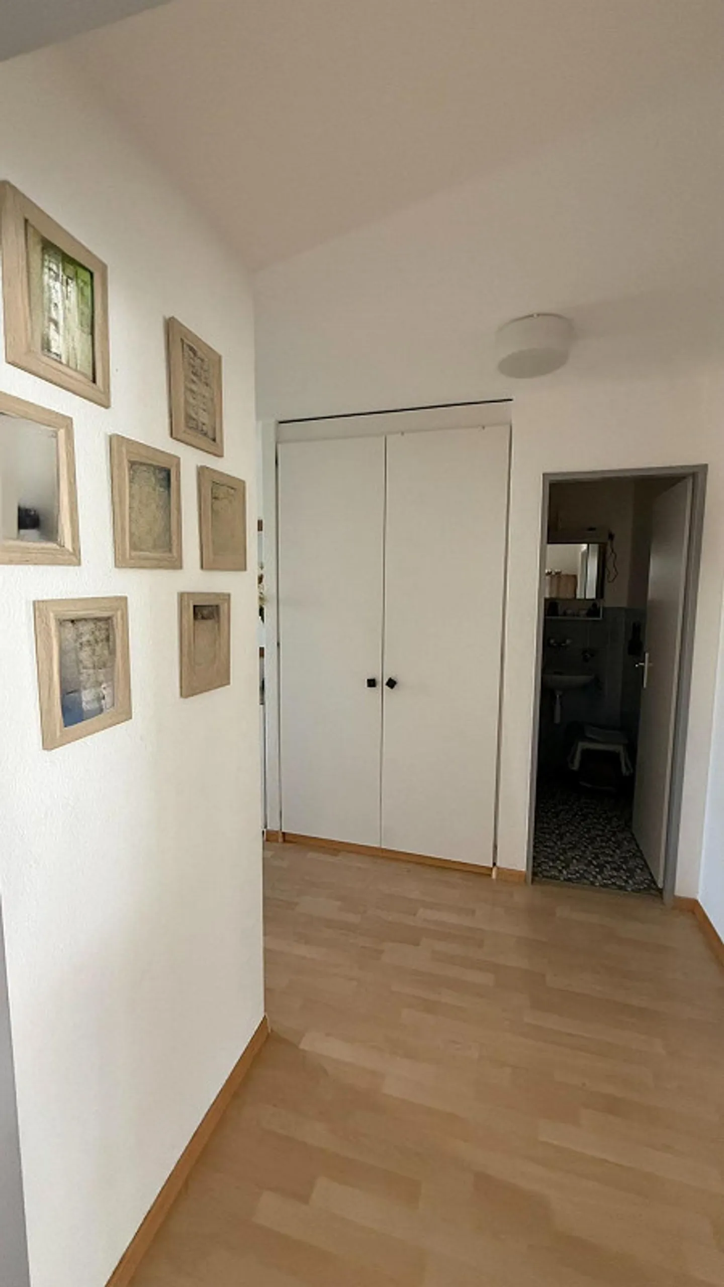 Moderne Wohnung im Zentrum von Flawil - Foto 8 von 11