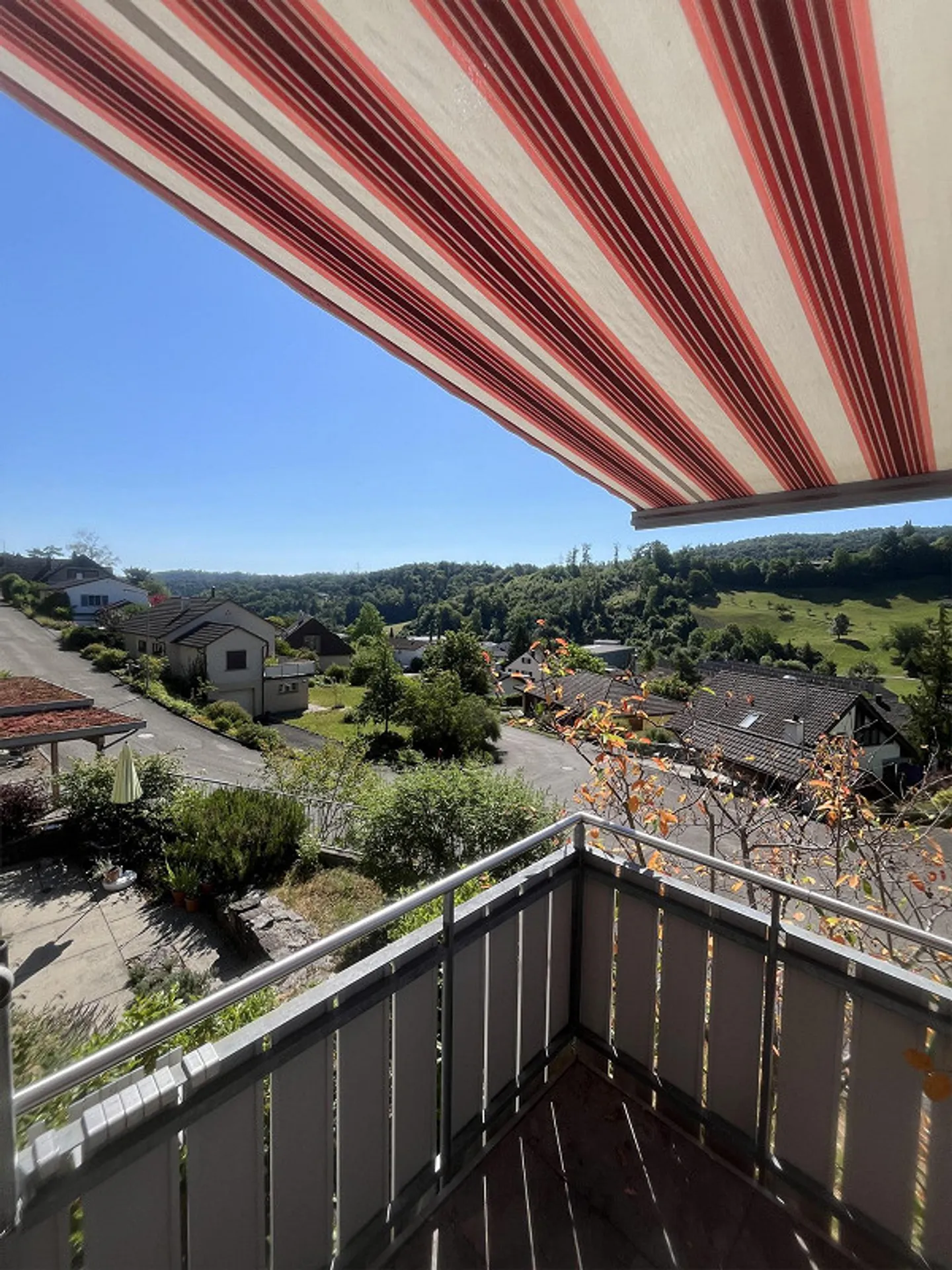 Appartement 4.5 pièces avec vue panoramique - Photo 7 sur 8