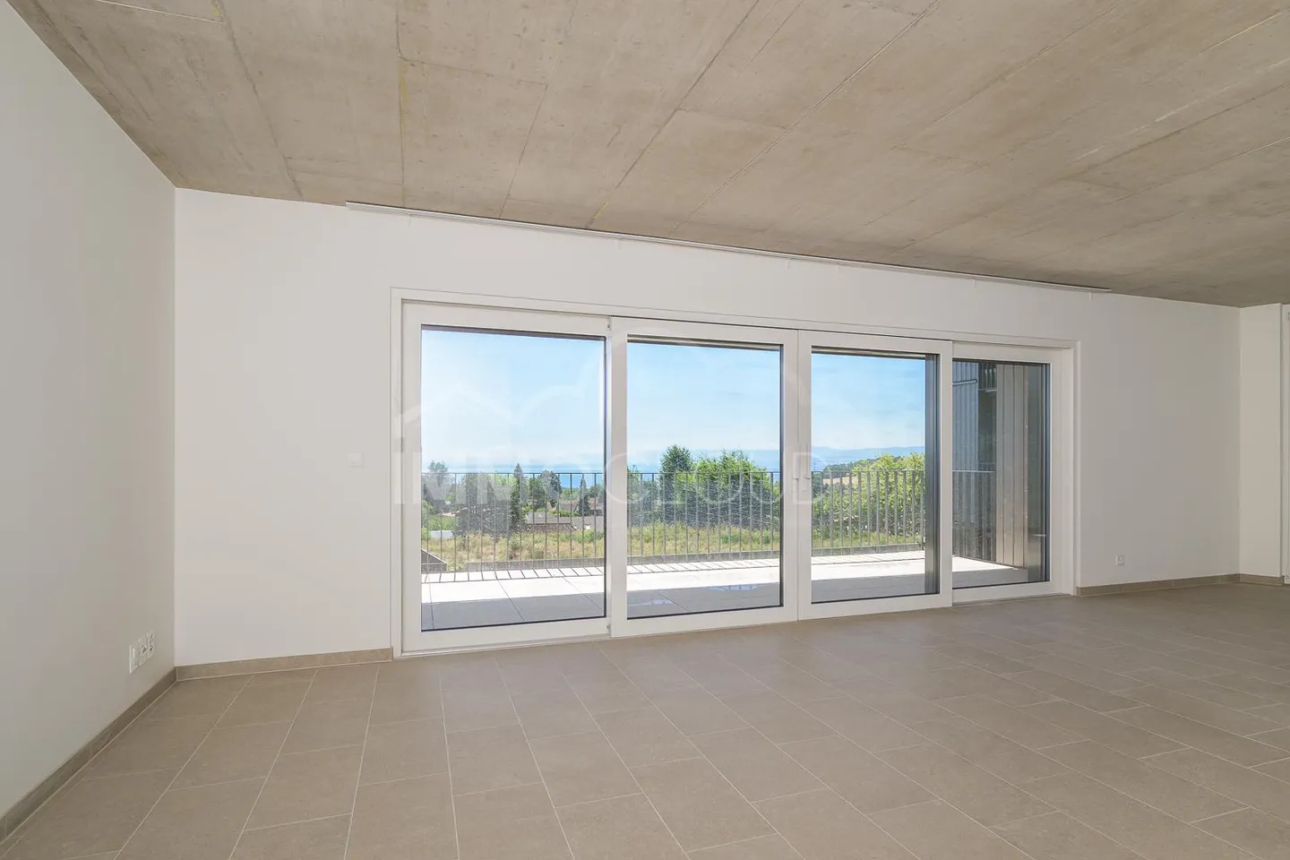 Contemporary Apartment in Épalinges - Photo 5 of 14