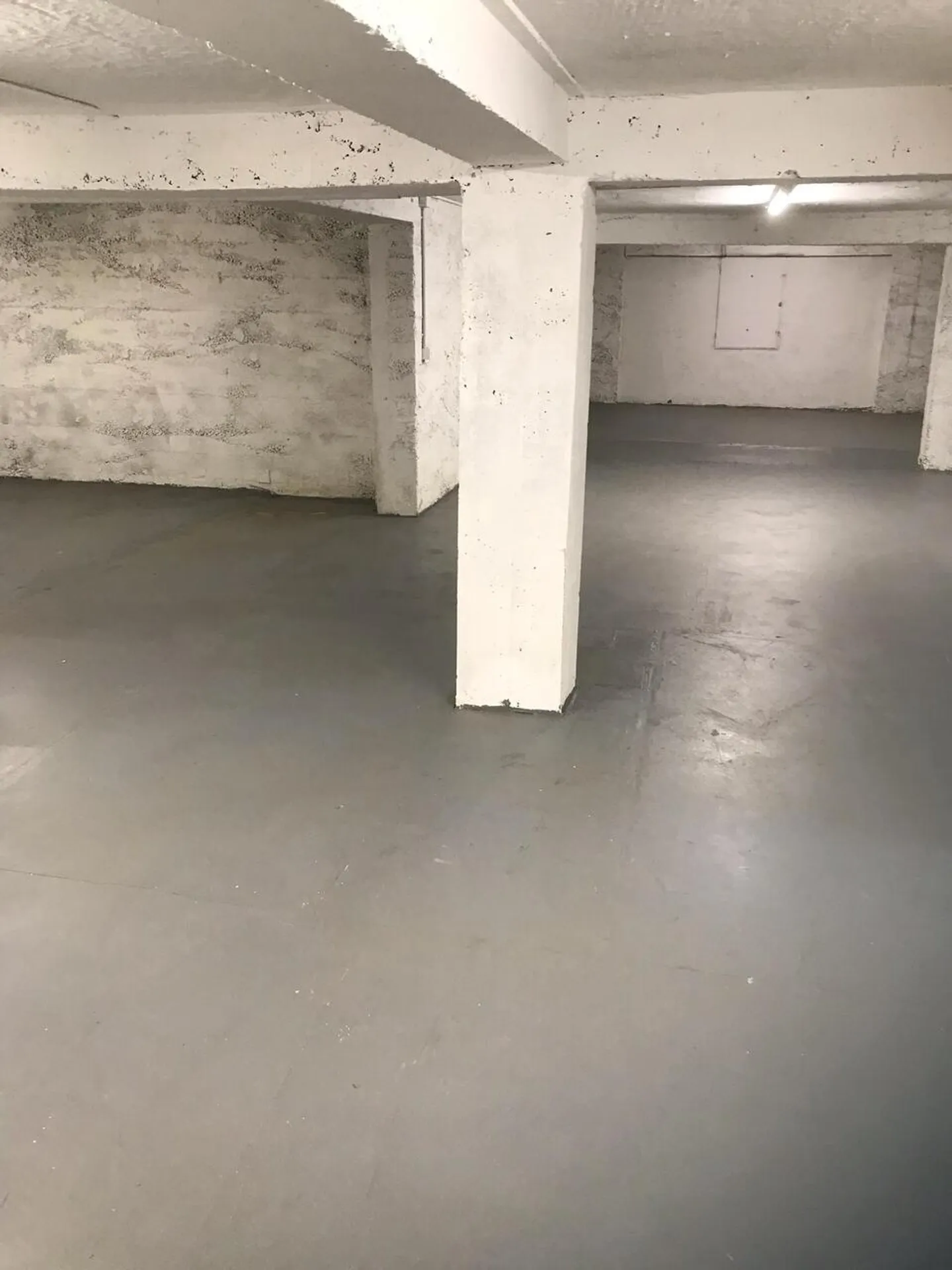 "Grande laboratorio creativo in affitto a Dübendorf!" - Foto 3 di 3