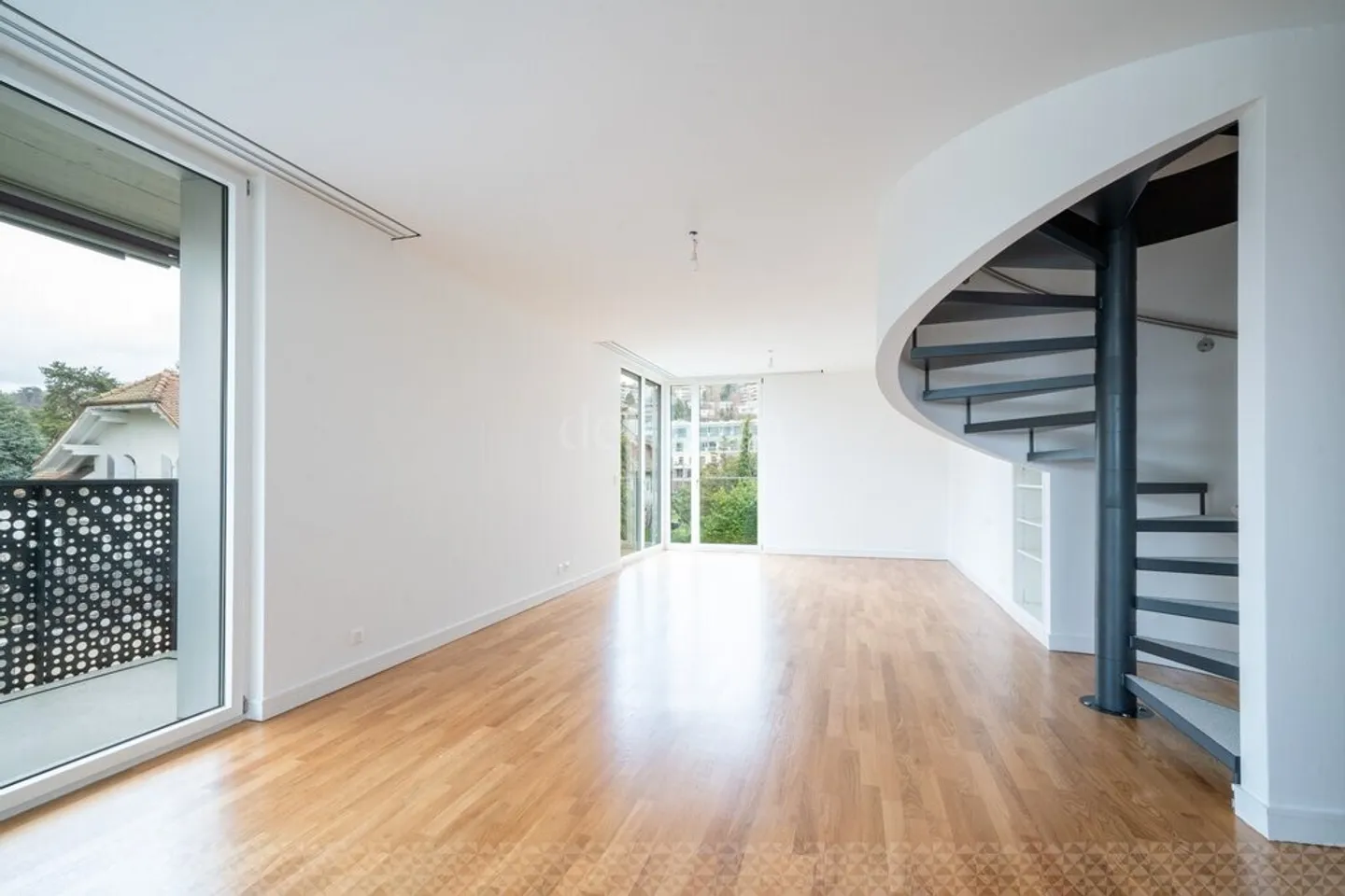 Maison jumelée spacieuse à louer ! - Photo 1 sur 10