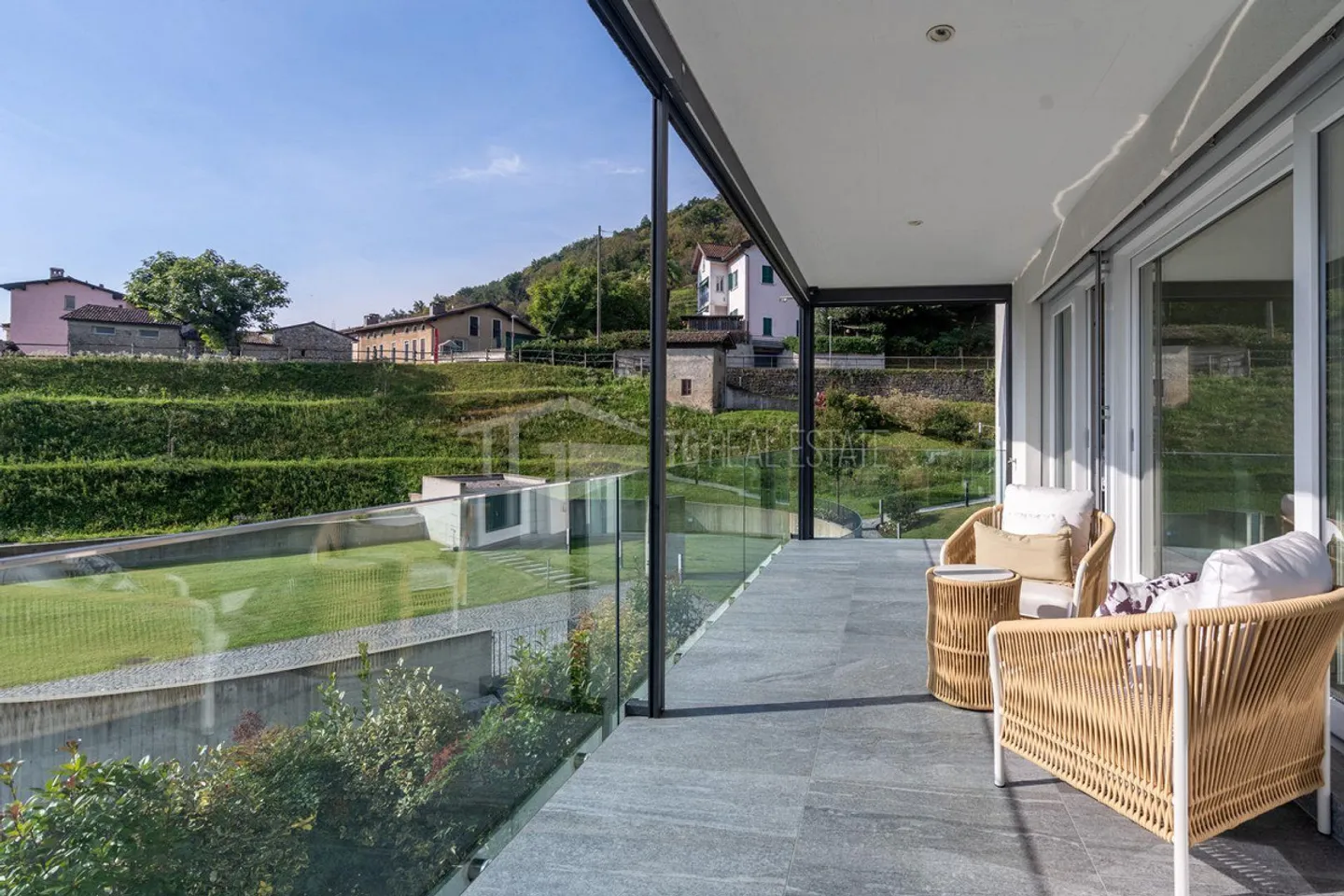 Villa Elegante a Manno - Foto 3 di 13