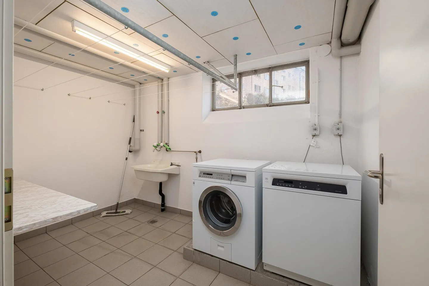 Bellissimo appartamento a Zurigo-Oerlikon, recentemente ristrutturato - Foto 5 di 16