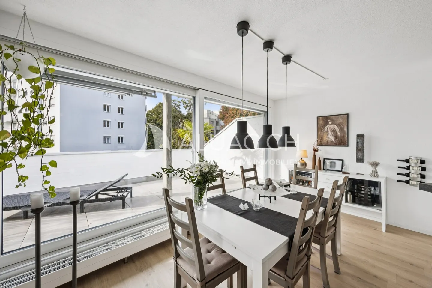 PENTHOUSE WITH LARGE TERRACE - Photo 6 of 14
