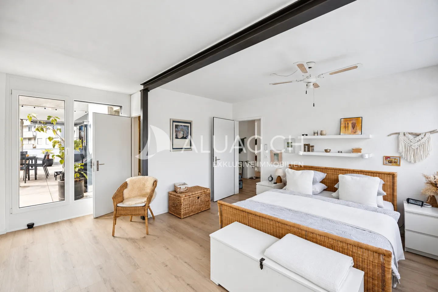 PENTHOUSE WITH LARGE TERRACE - Photo 9 of 14