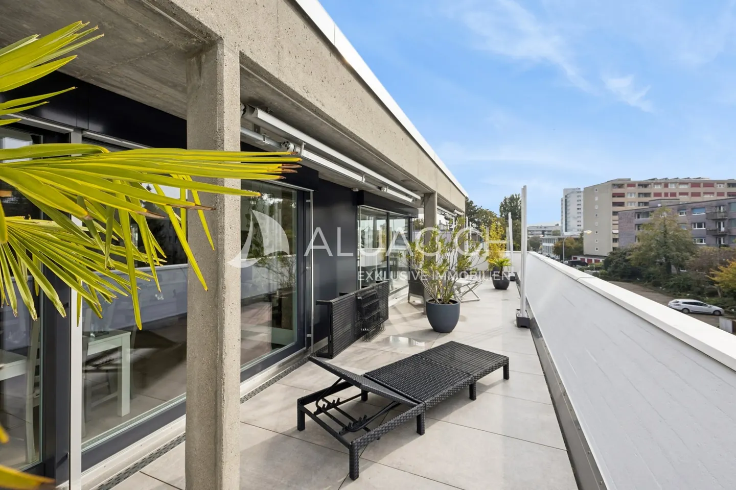 PENTHOUSE WITH LARGE TERRACE - Photo 14 of 14