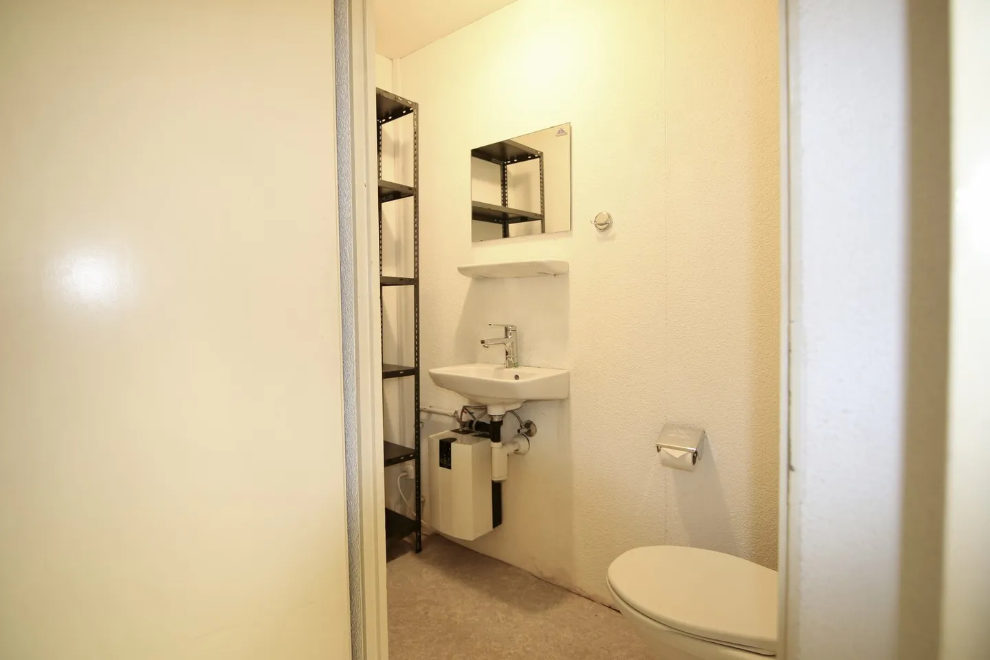 Retail space on two floors in the heart of the old town of Solothurn for rent - Photo 5 of 6