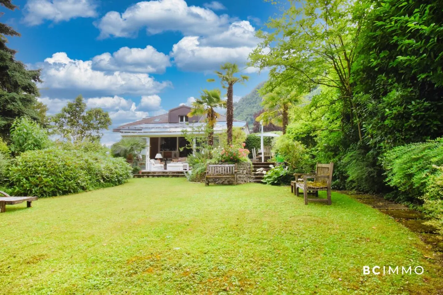 Elegant character home in the heart of a privileged residential environment - Photo 1 of 5