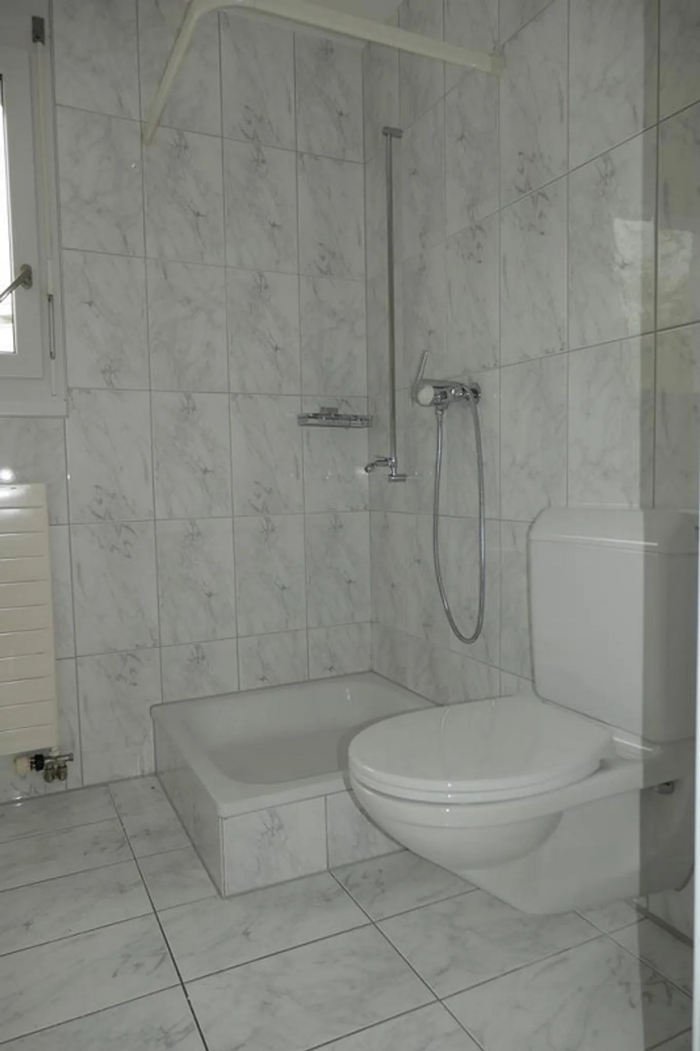 Apartment in a Quiet Area - Photo 7 of 10