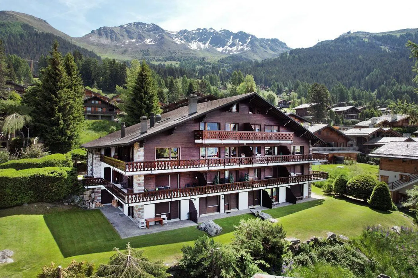 Grand Appartement de 3 Pièces à Ransou - Photo 1 sur 12