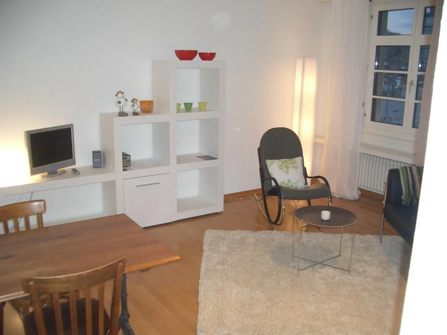 Zentral gelegenes möbliertes Apartment - Foto 6 von 8