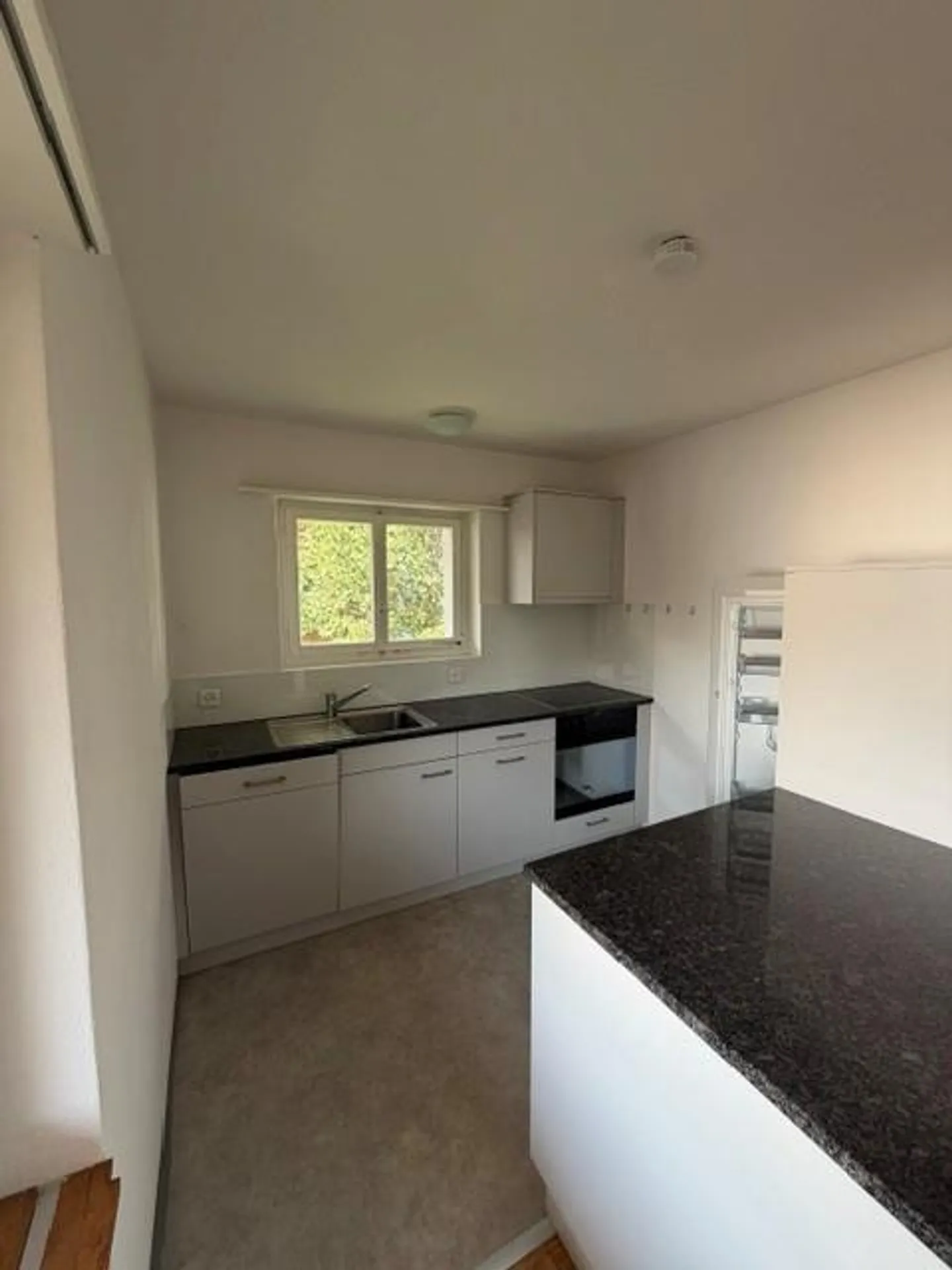 3.5-room apartment in the heart of Flims - limited until 31.03.2027 - Photo 5 of 7