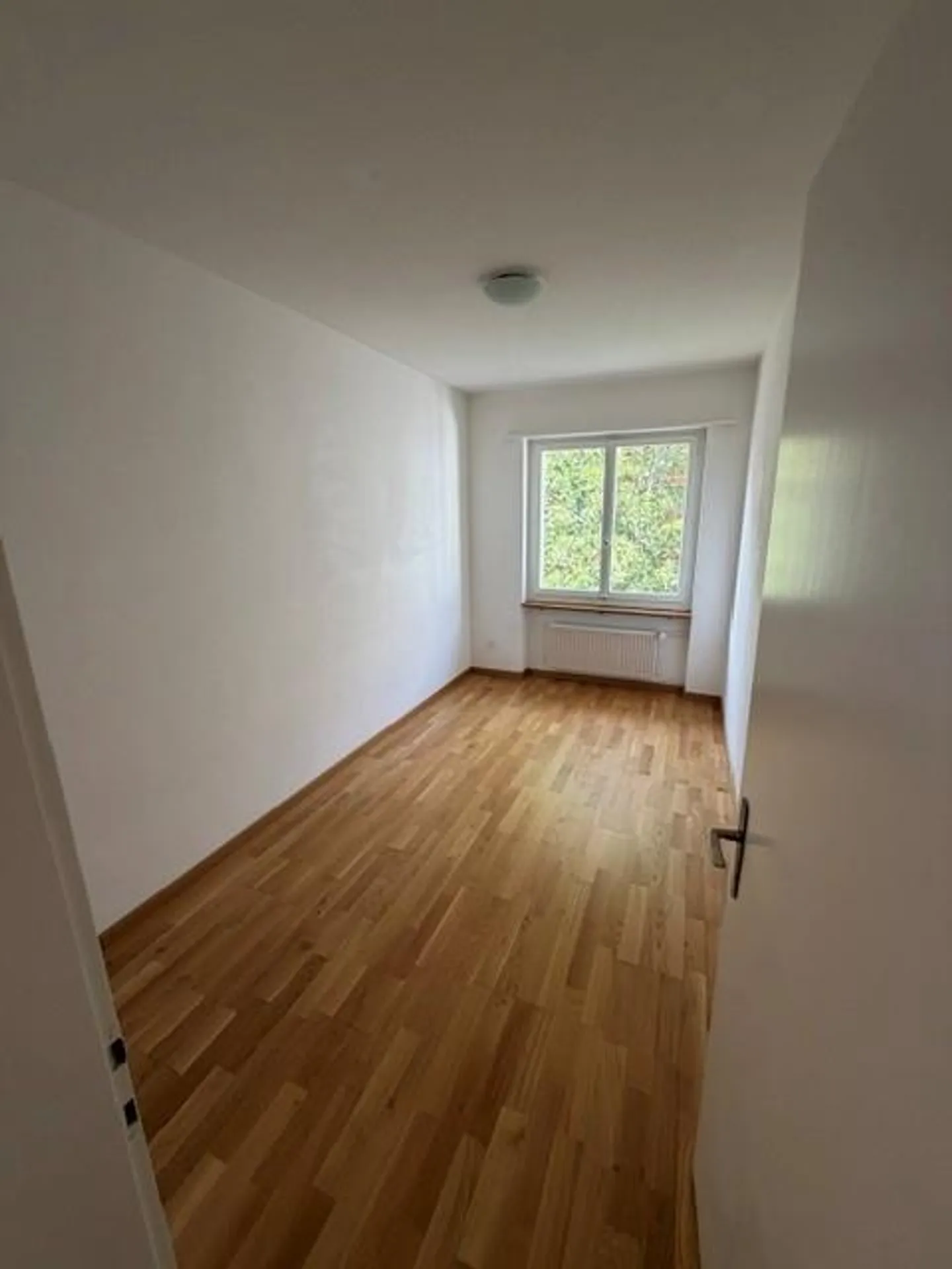 3.5-room apartment in the heart of Flims - limited until 31.03.2027 - Photo 3 of 7