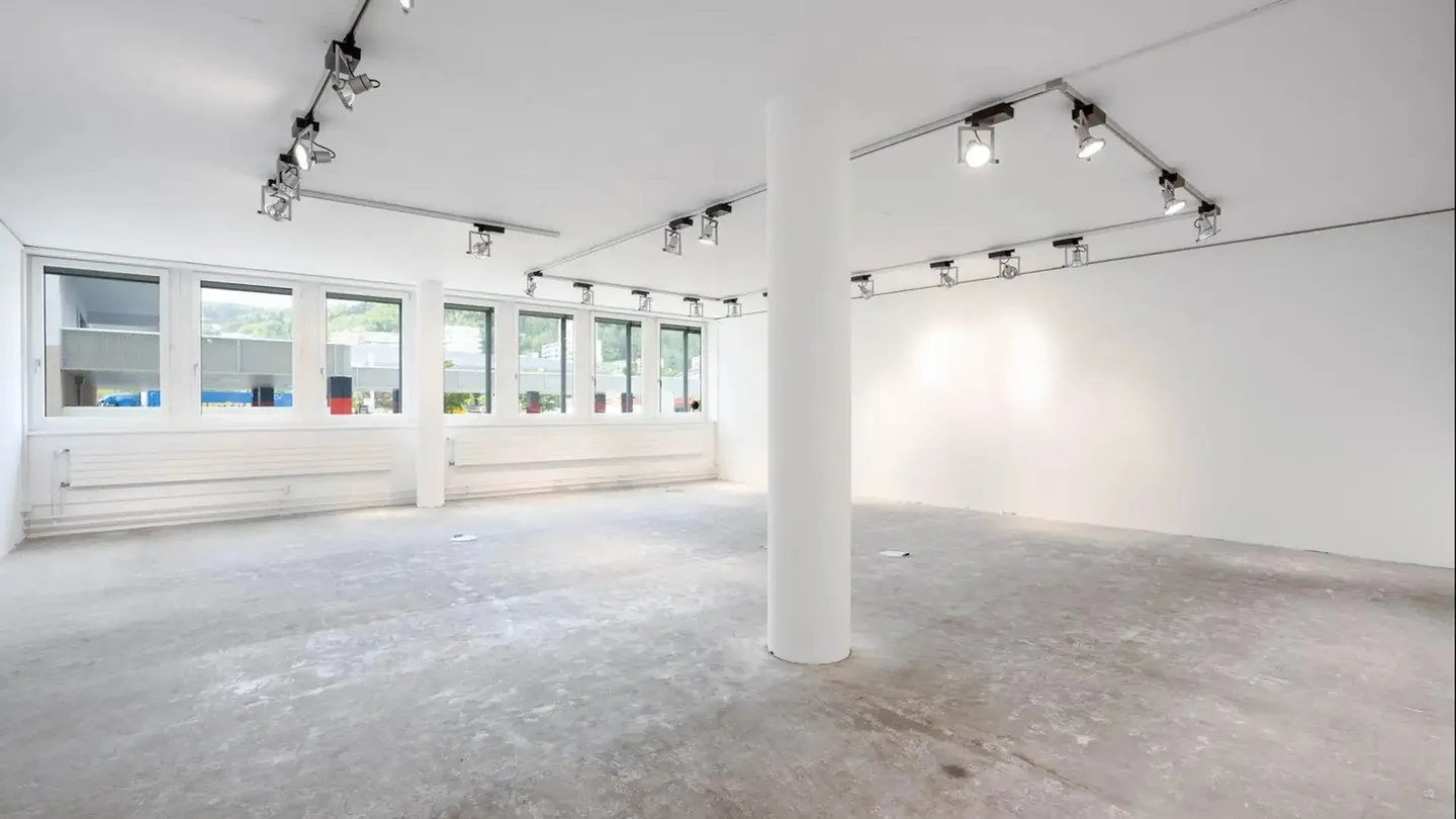 Commercial for rent, Pfadackerstrasse 7 (Spreitenbach, Switzerland) - Foto 1 von 5