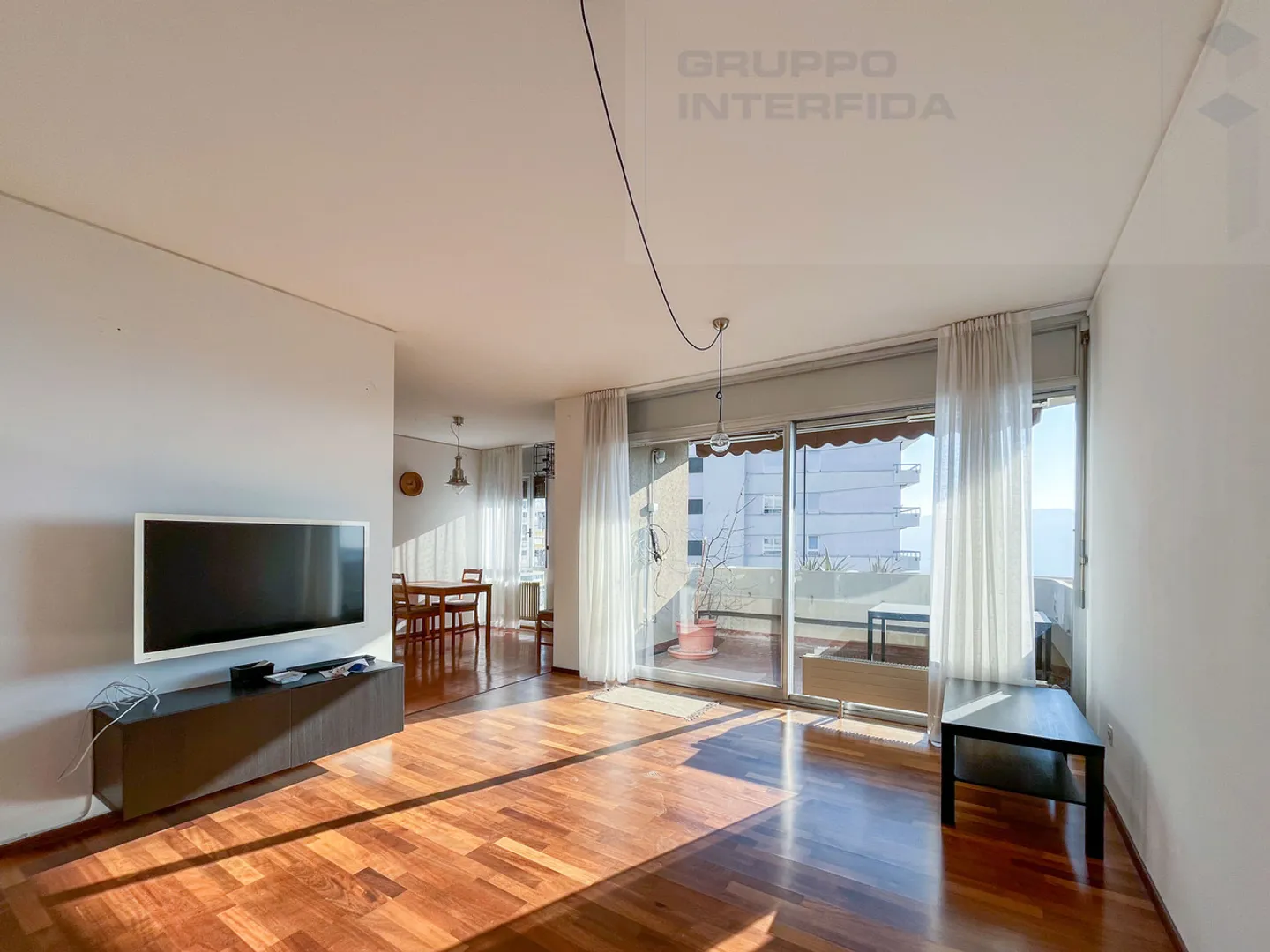 BELL'APPARTAMENTO DI 3 LOCALI  - Foto 6 di 9