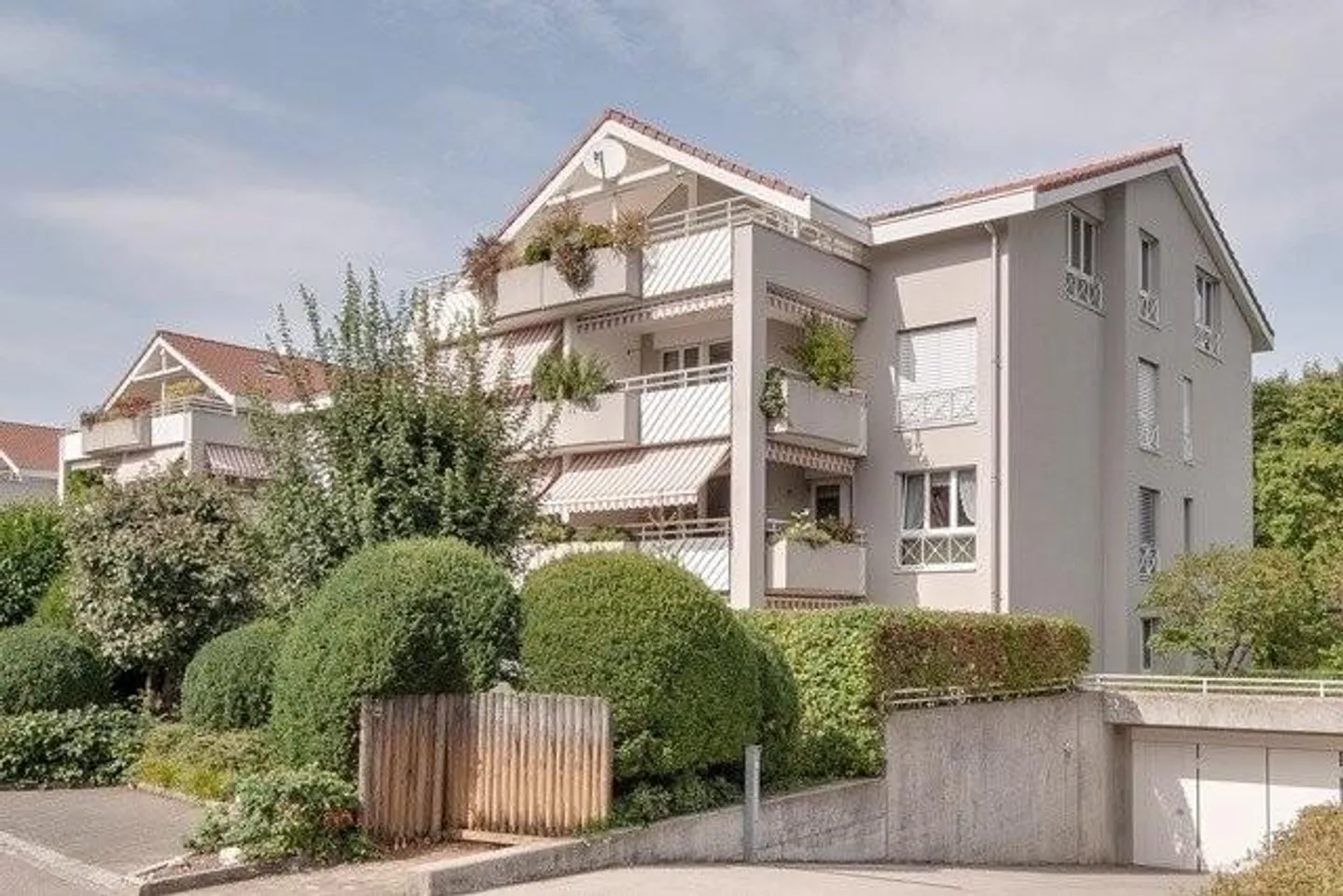 Parking space for rent in the village center of Muttenz - Photo 1 of 1