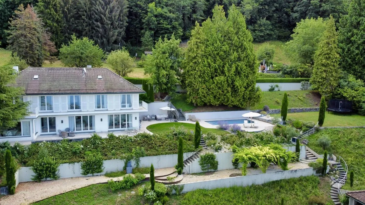 Stilvolle Villa mit Seeblick - Foto 3 von 7