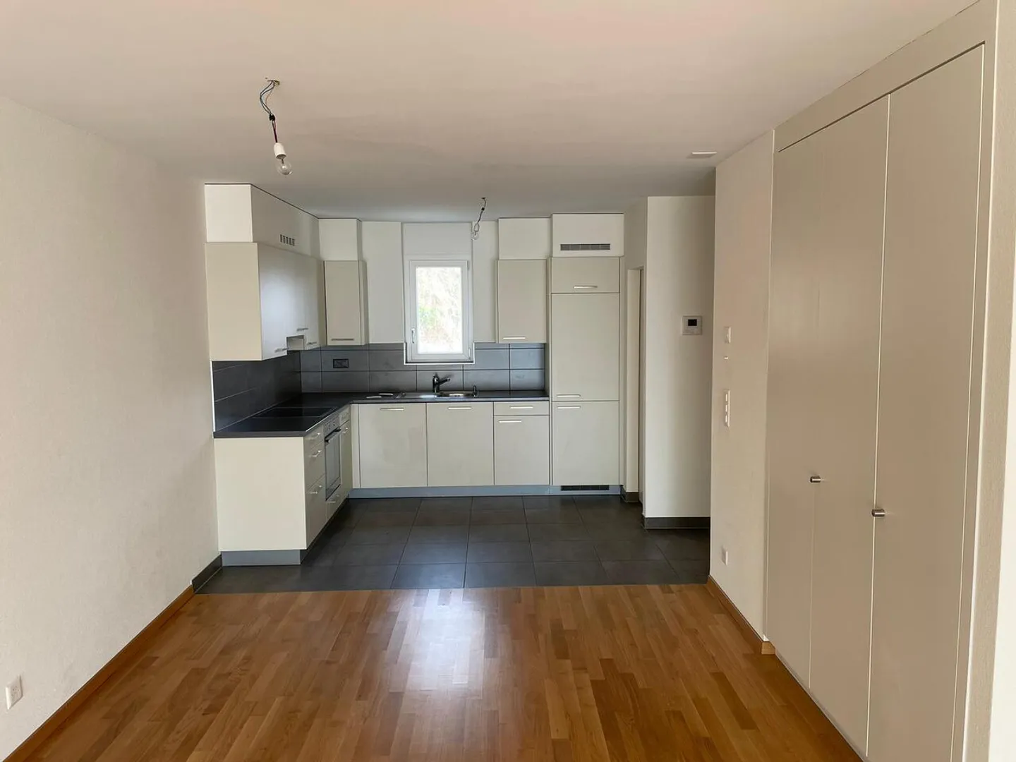 Appartement à louer - Photo 3 sur 9