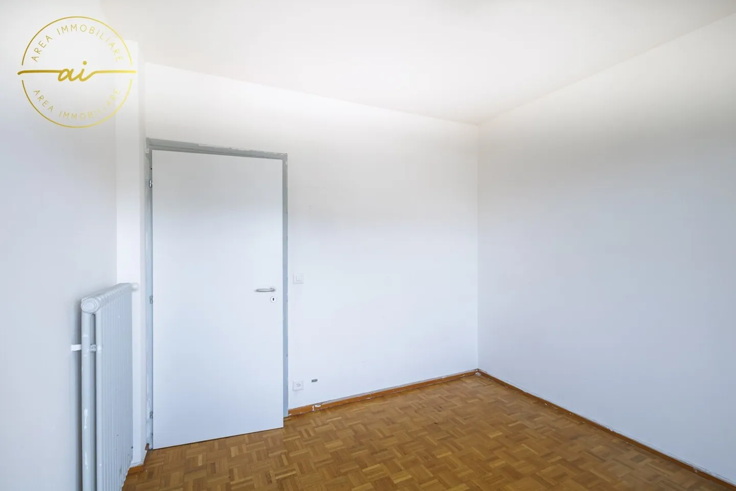 4.5-ROOM APARTMENT WITH TERRACE IN BALERNA - Photo 5 of 13