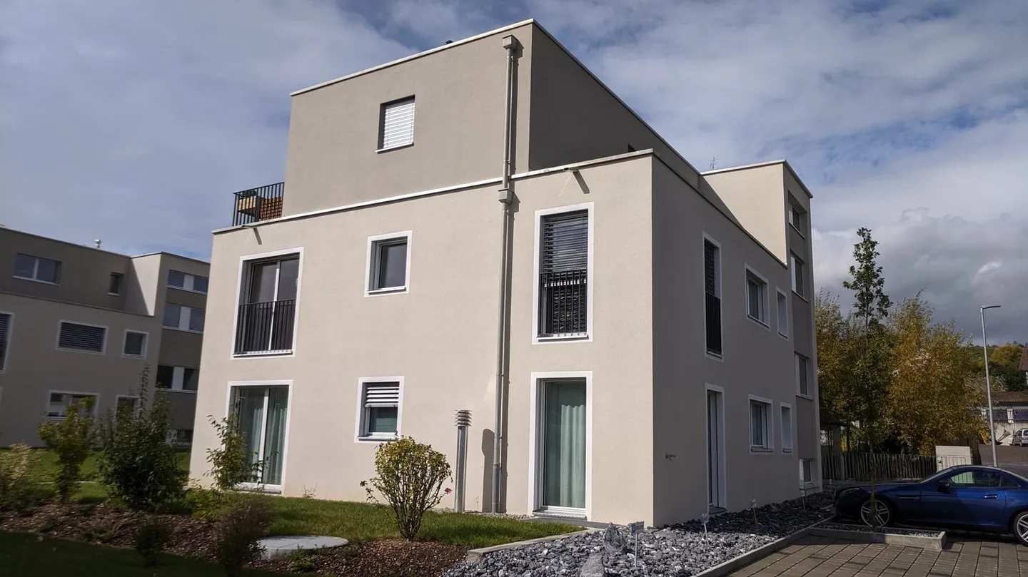 Moderno appartamento 3,5 locali nel bellissimo Hallau - Foto 2 di 8