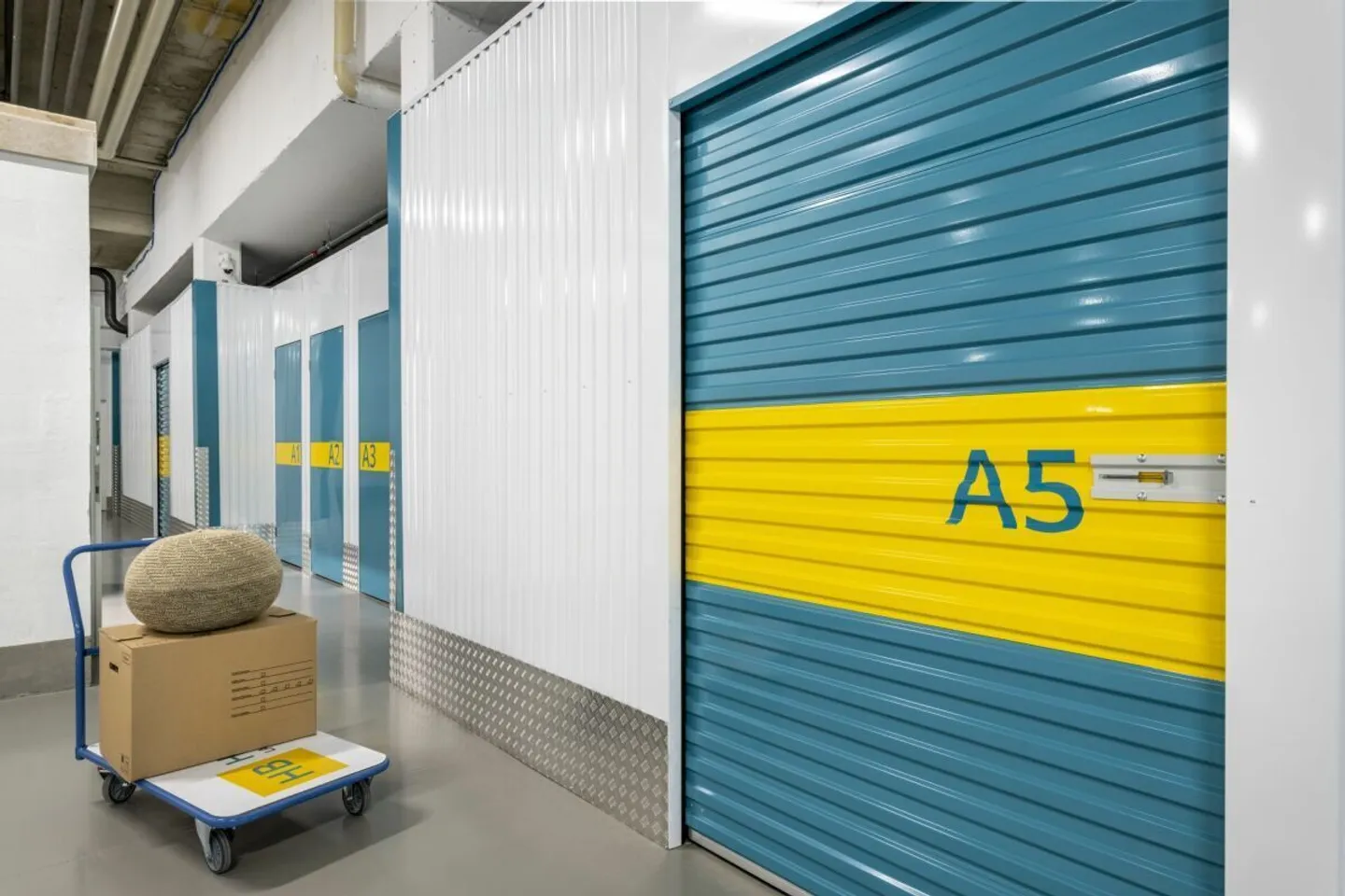 Rent storage space in Spreitenbach - flexible & immediately available | HubliBox - Photo 1 of 6