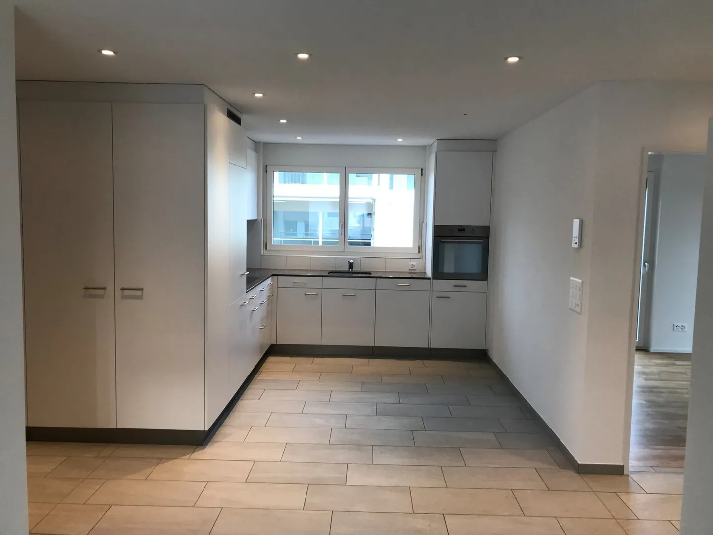 Moderno appartamento 3,5 locali nel bellissimo Hallau - Foto 5 di 8