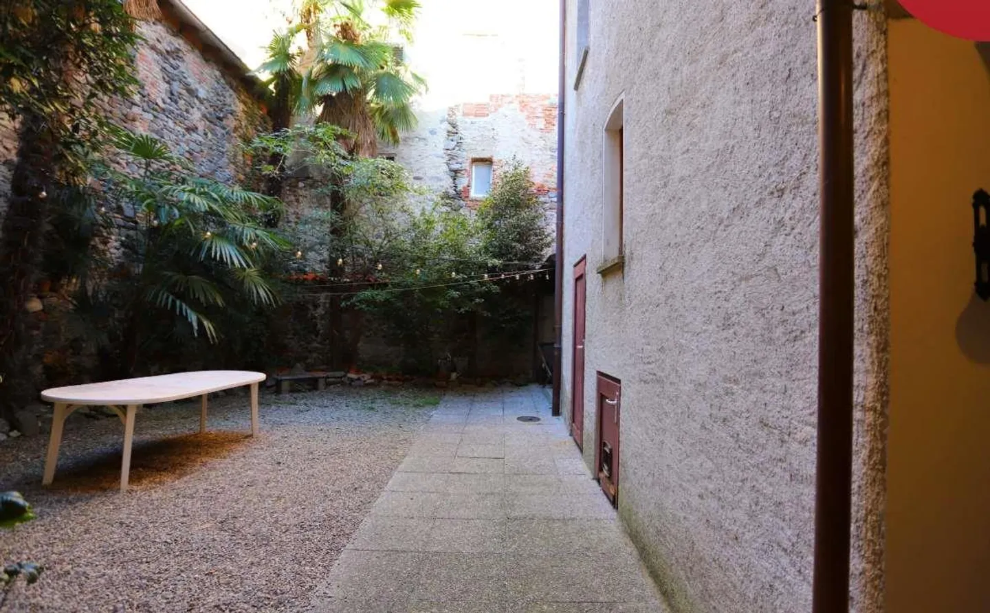 Casa di Autore nel Cuore del Centro Storico di Caslano - Foto 10 di 13