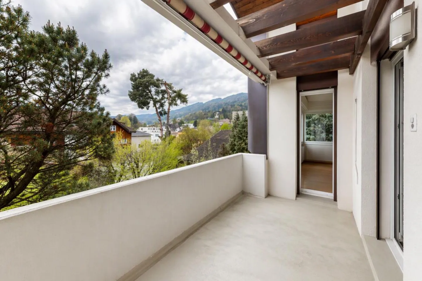 Attractive 4.5 Room Attic Apartment with a View - Photo 11 of 15