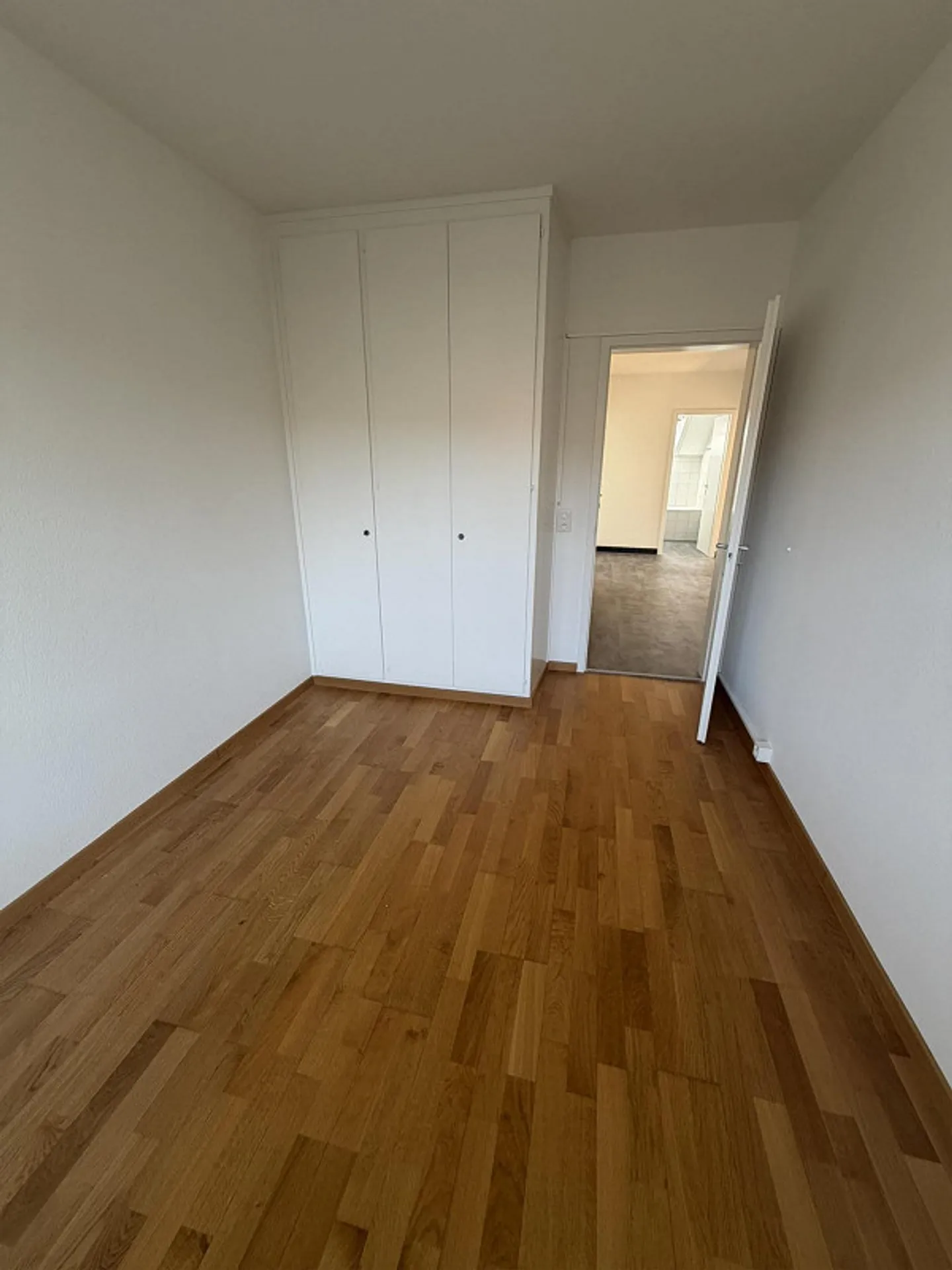 Appartement lumineux 4 pièces avec balcon - Photo 8 sur 11