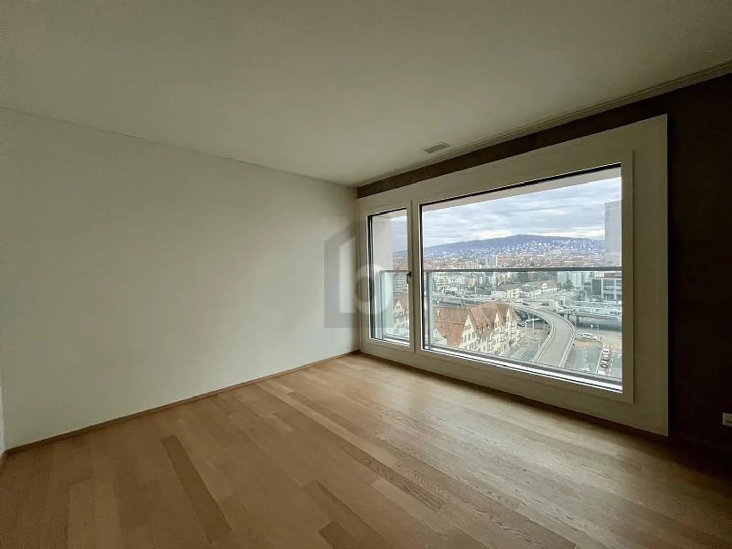 À PROPOS DES TOITS DE LA VILLE - Photo 3 sur 6