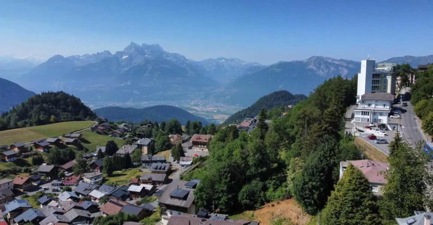 Attique avec vue sur les Dents du Midi ! - Photo 7 sur 8