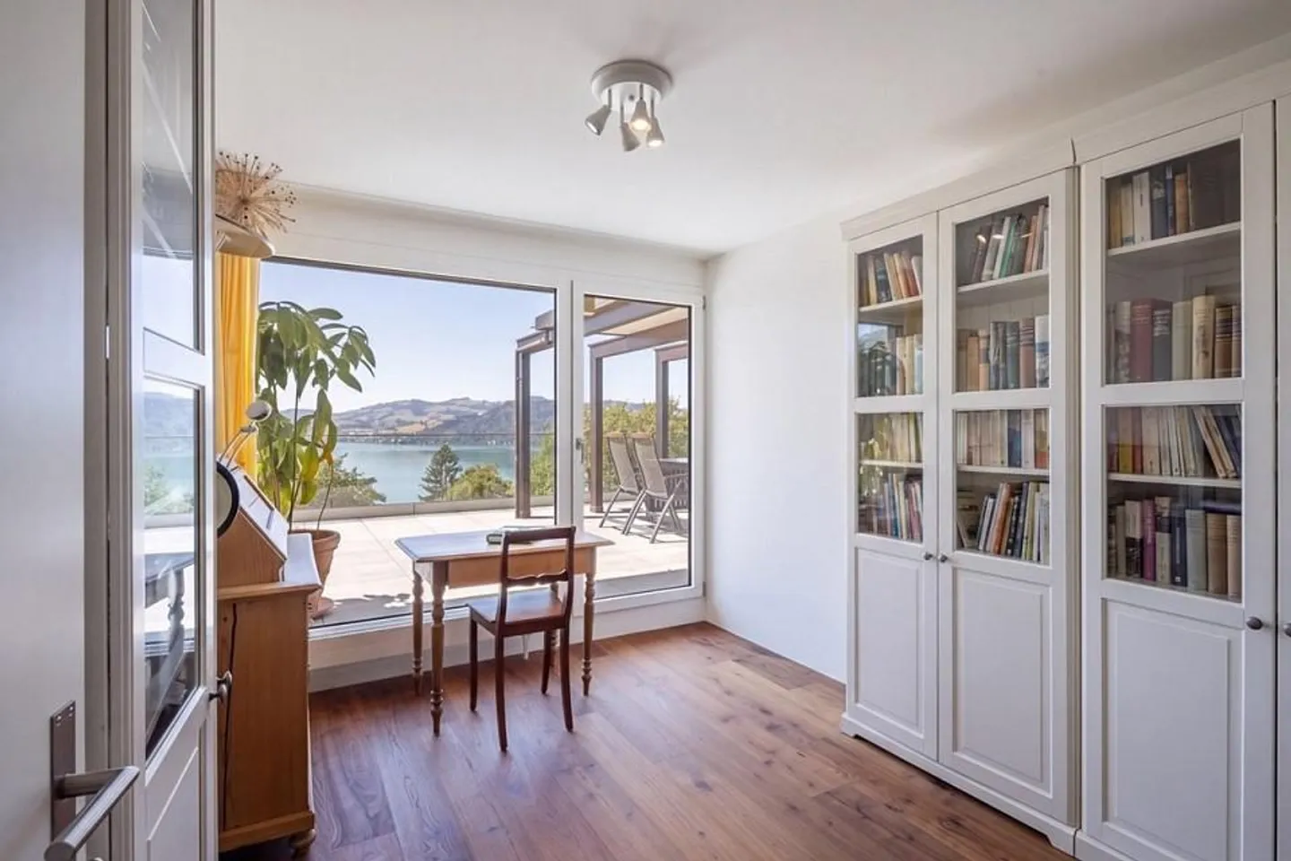 Terrassenwohnung mit Seeblick - Foto 5 von 6